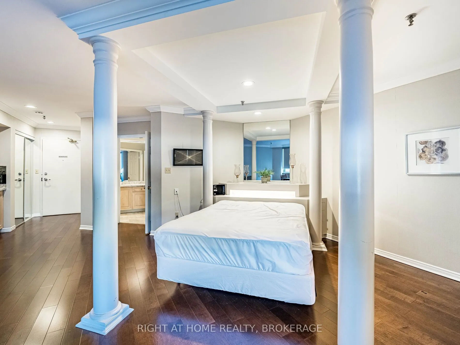 1001 Cedarglen Gate, #423