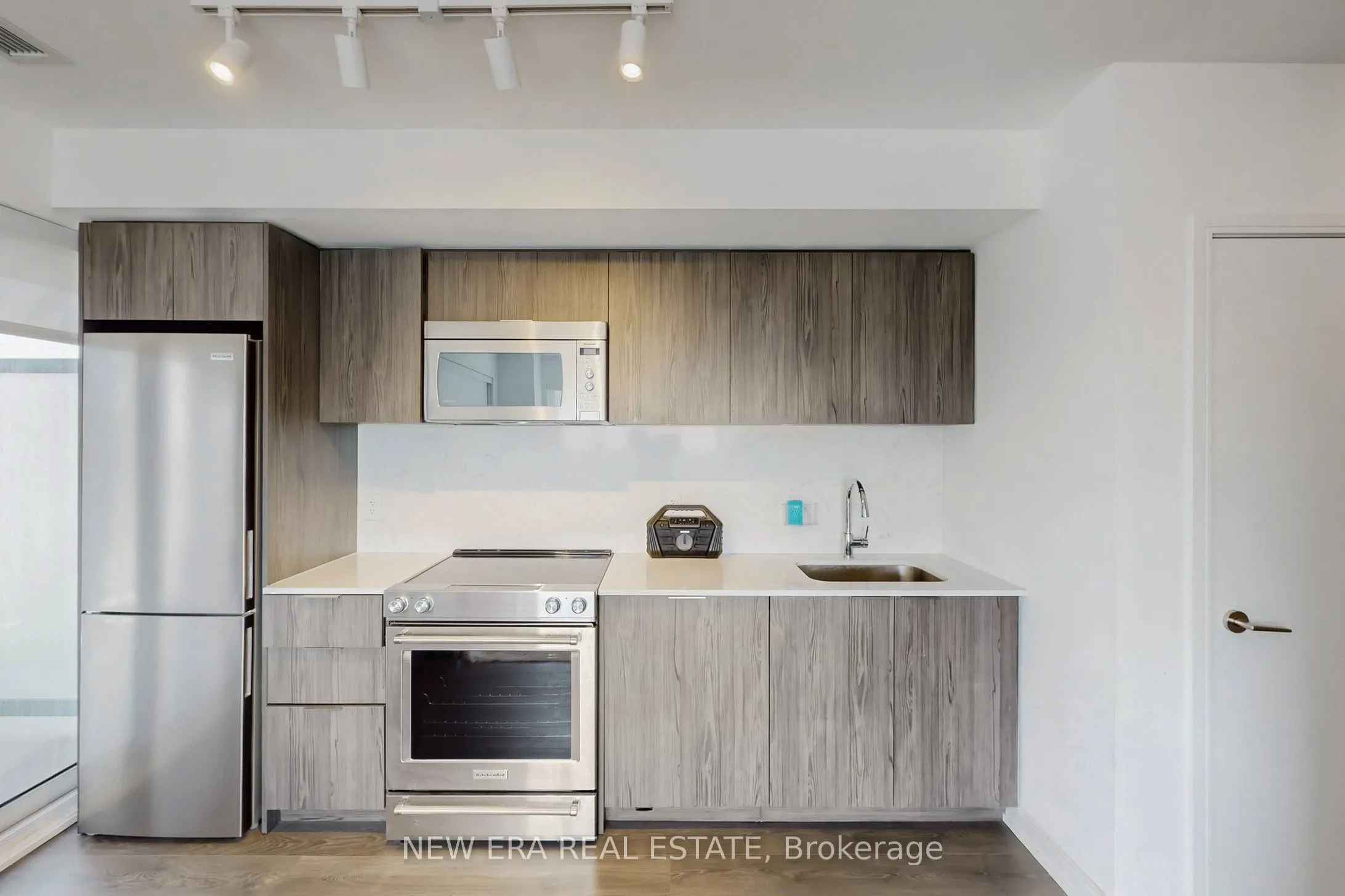 30 Samuel Wood Way, #413