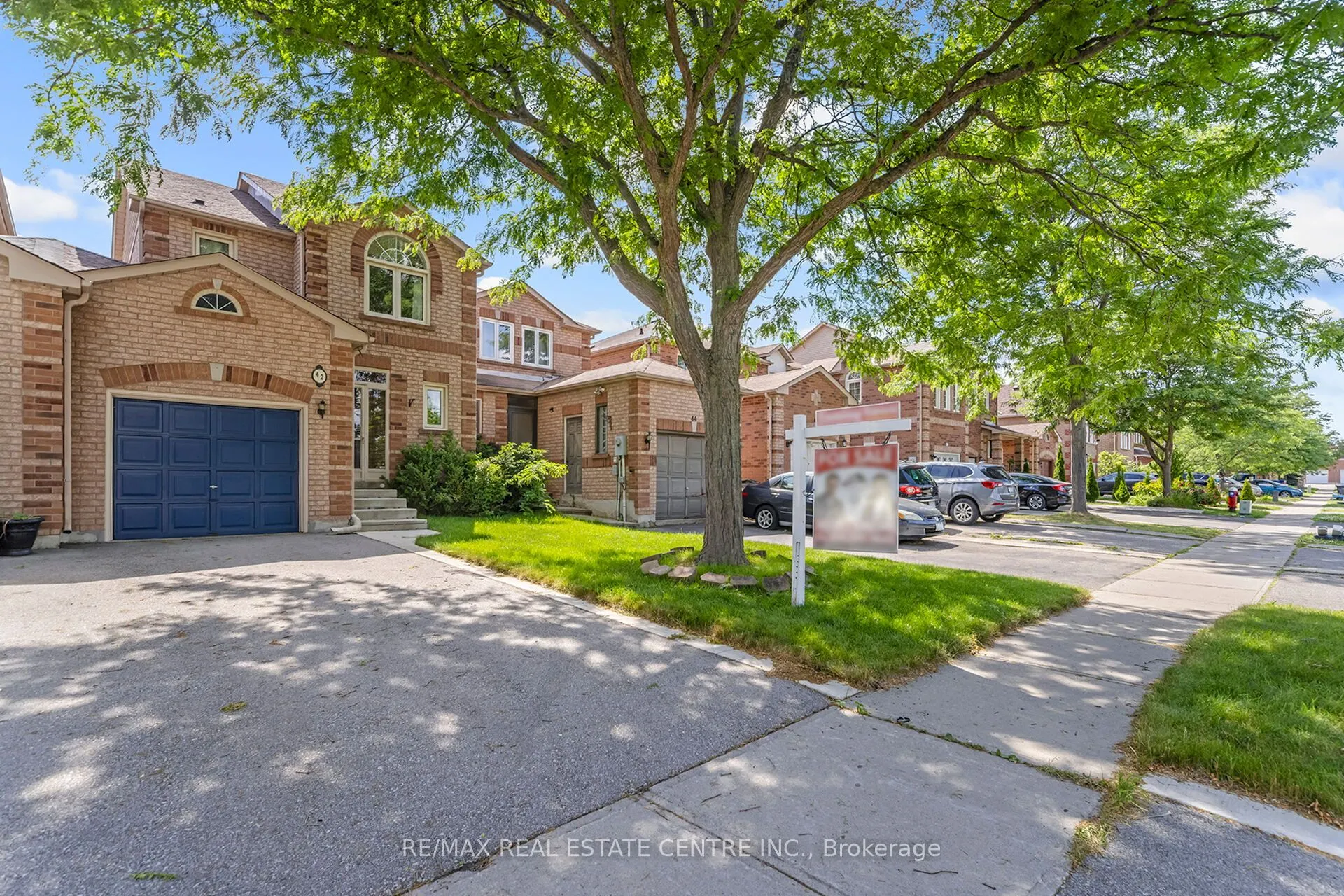 42 White Tail Crescent