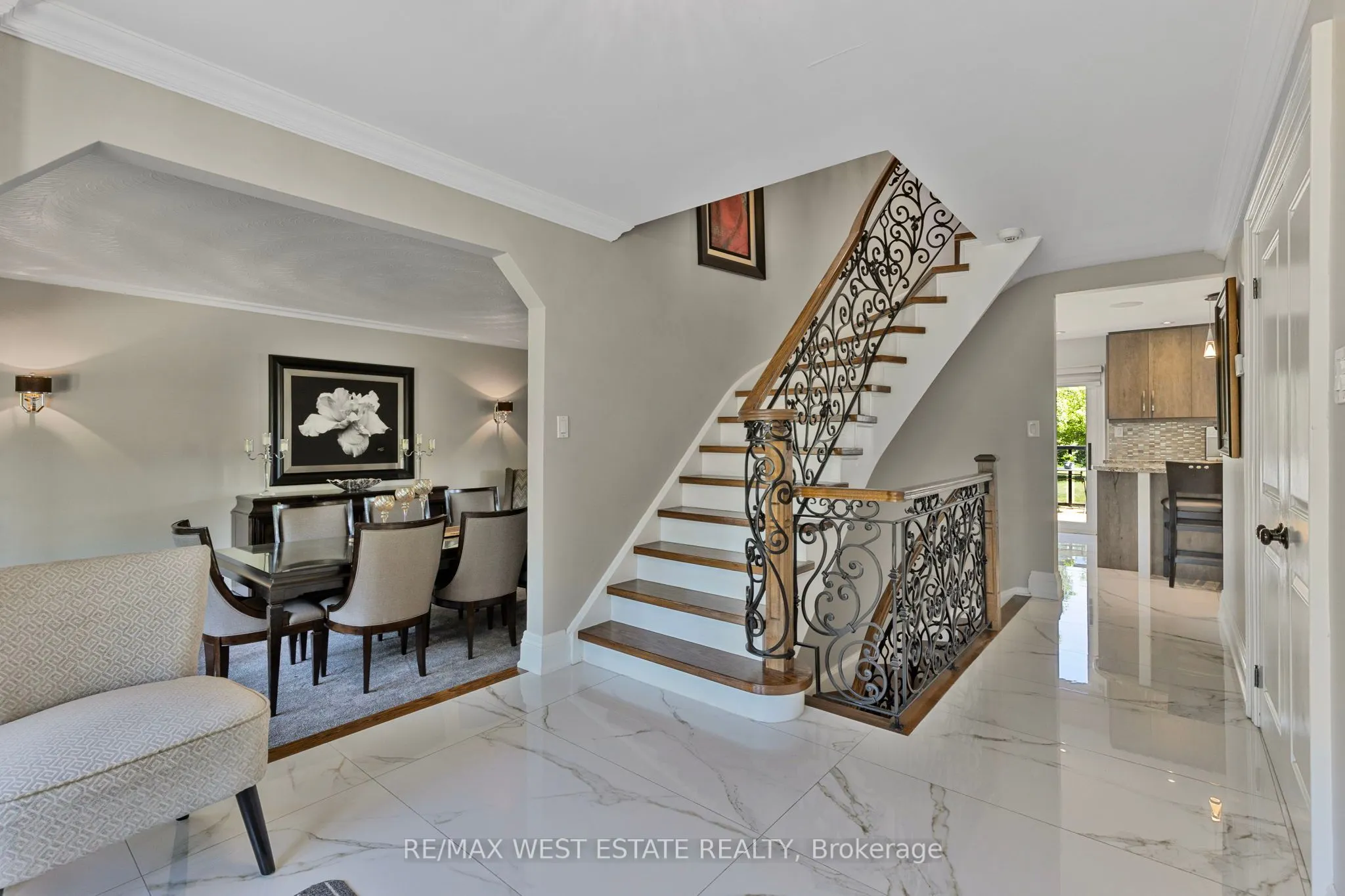 9 Walton Drive