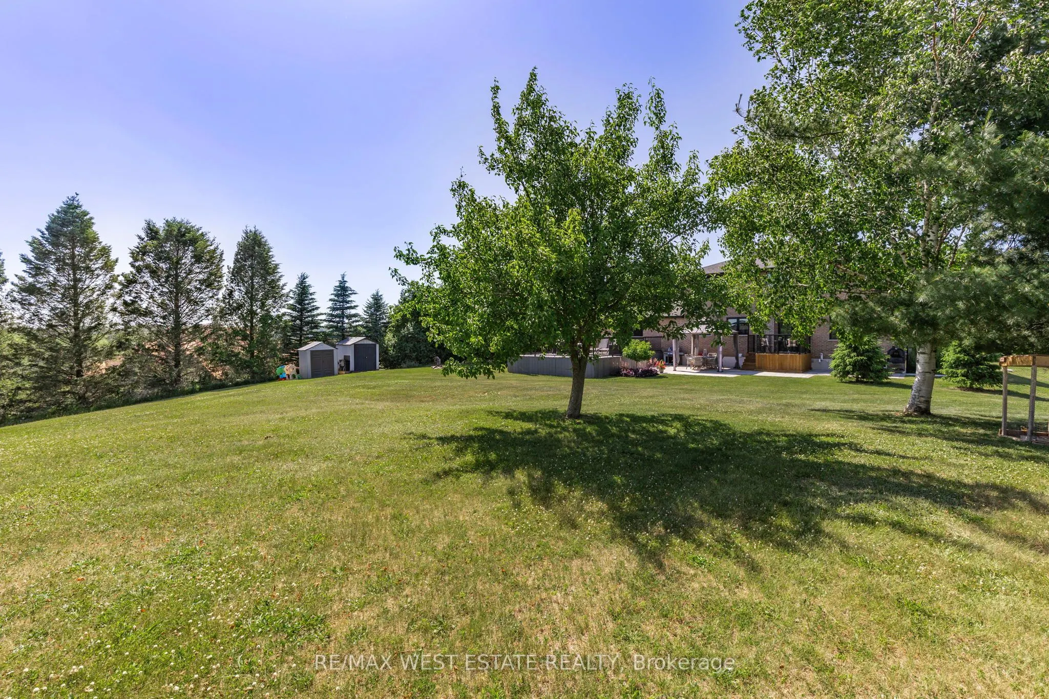 9 Walton Drive