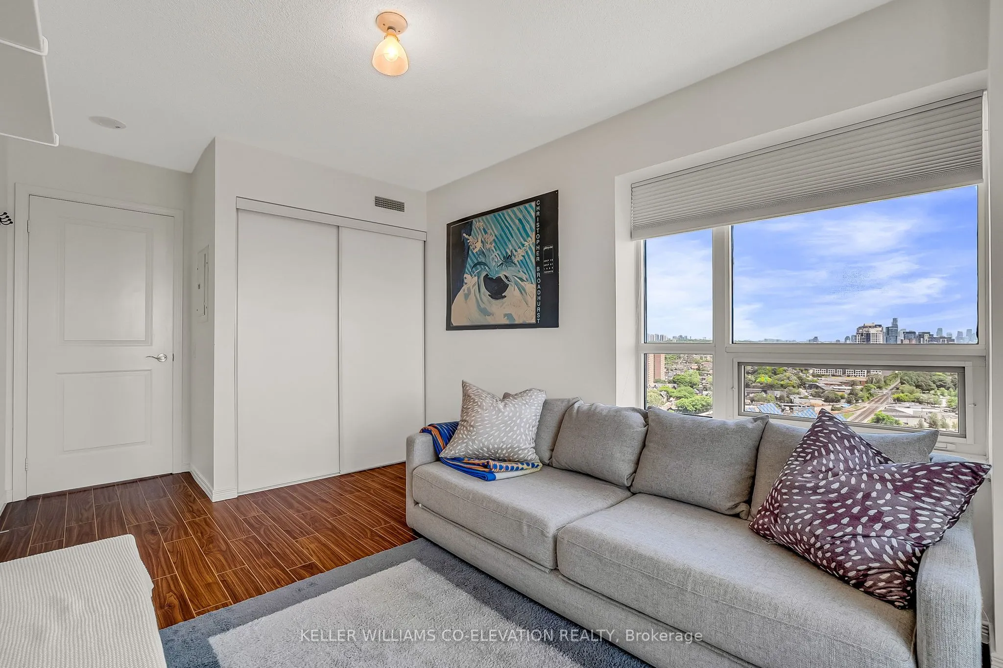 60 Heintzman Street, #2306