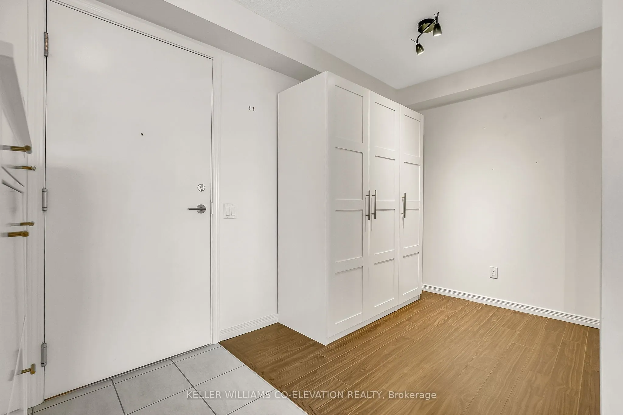 60 Heintzman Street, #2306