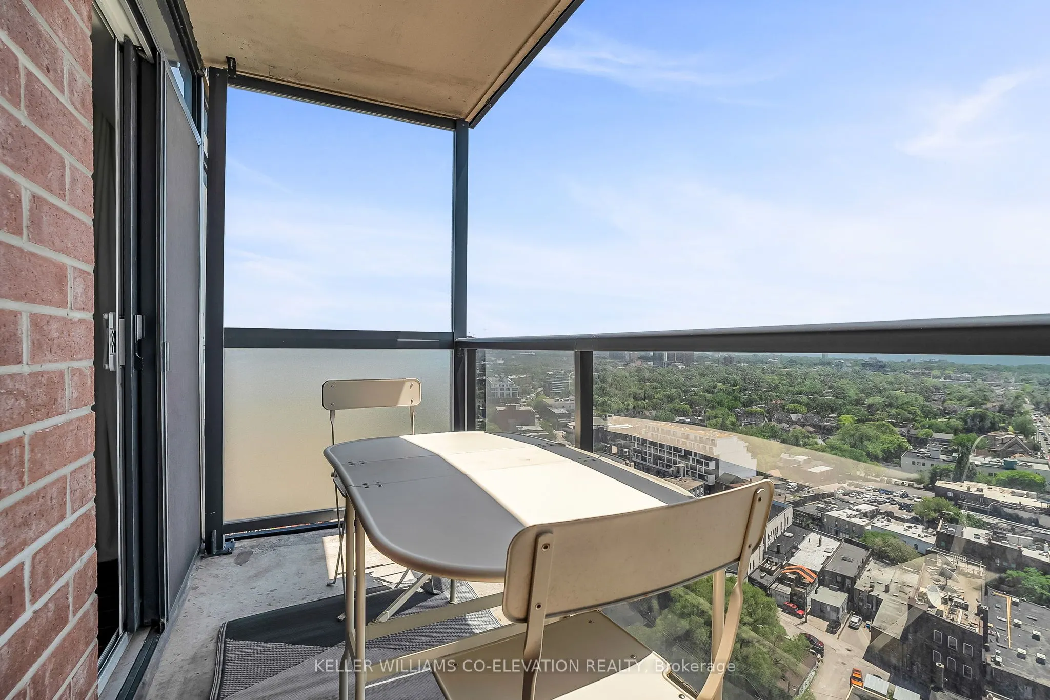60 Heintzman Street, #2306