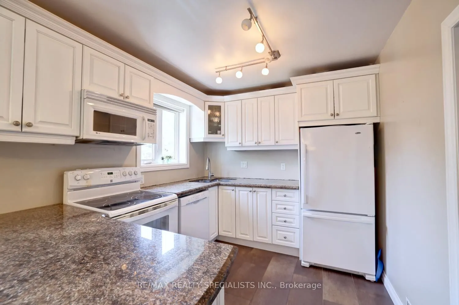 577 Drymen Crescent