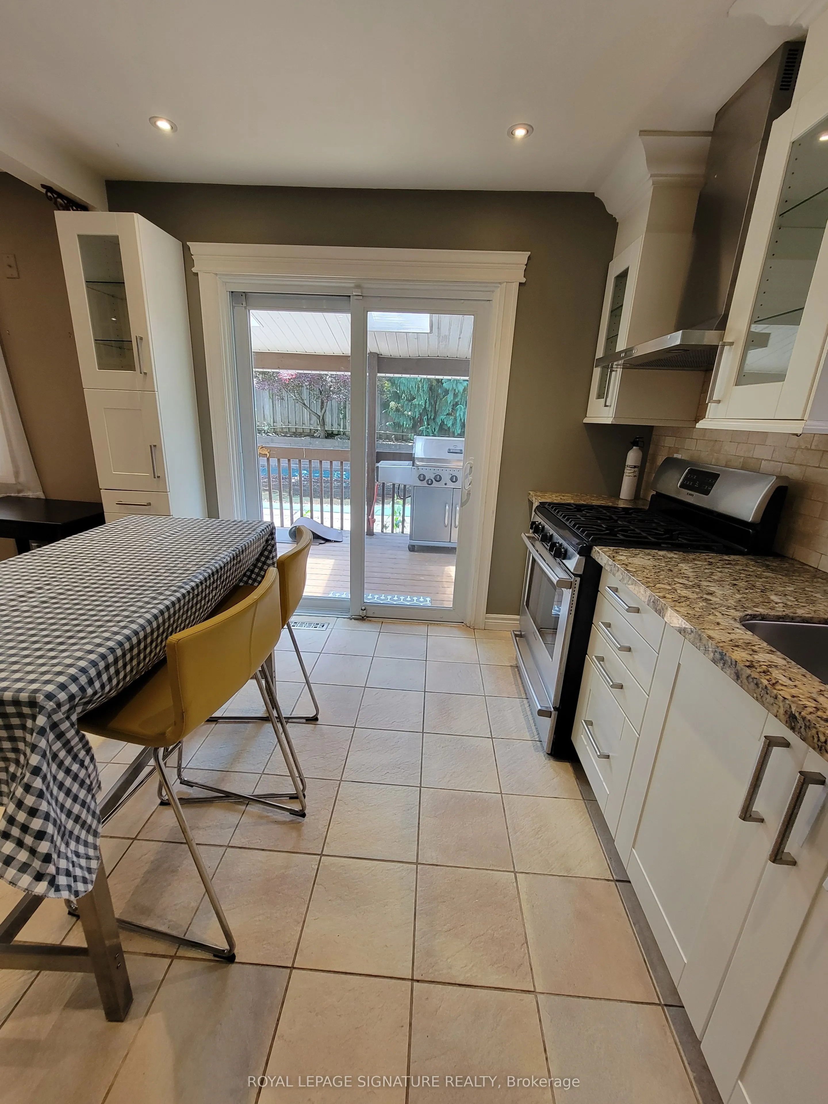 6800 Segovia Road
