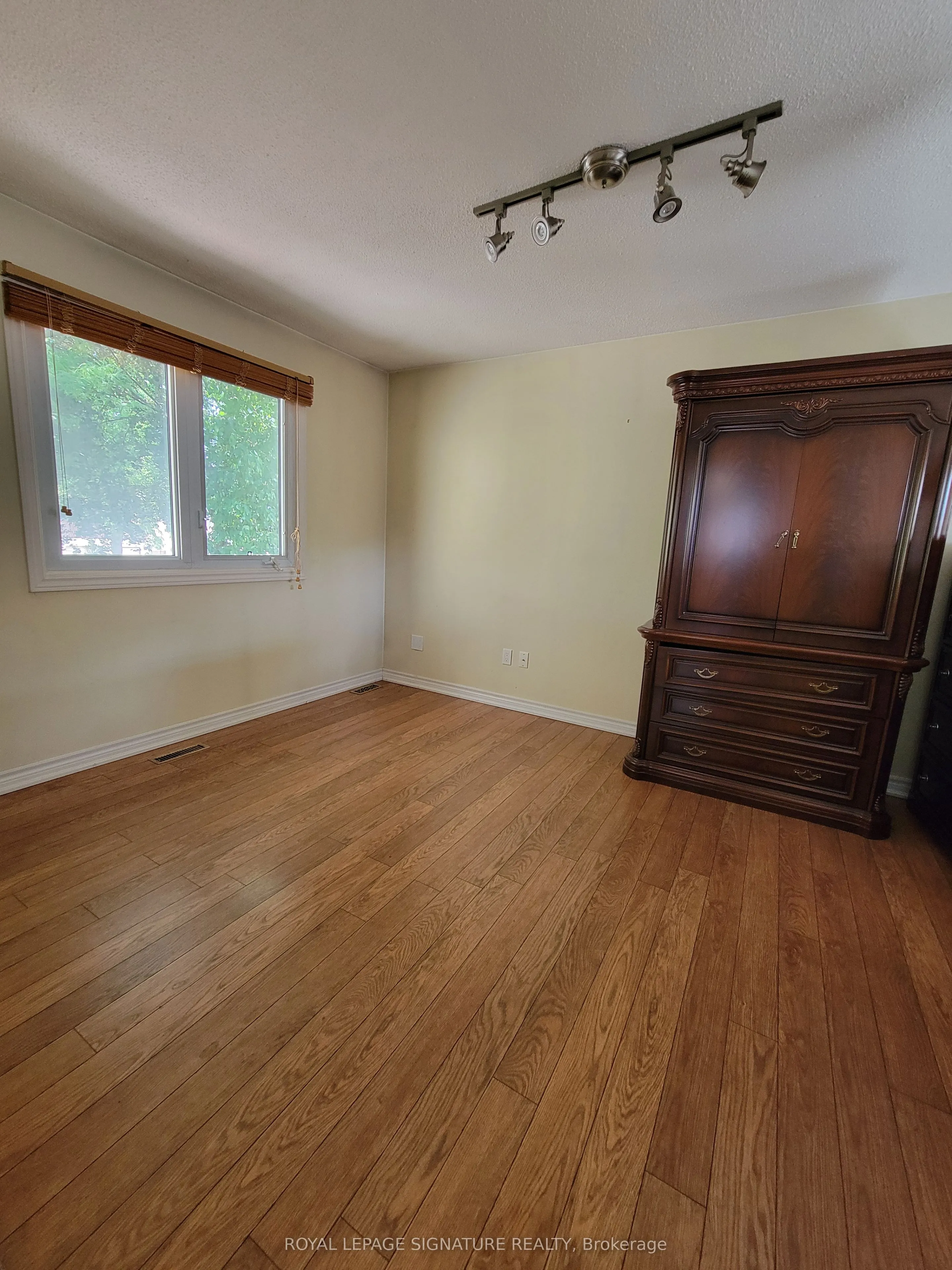 6800 Segovia Road