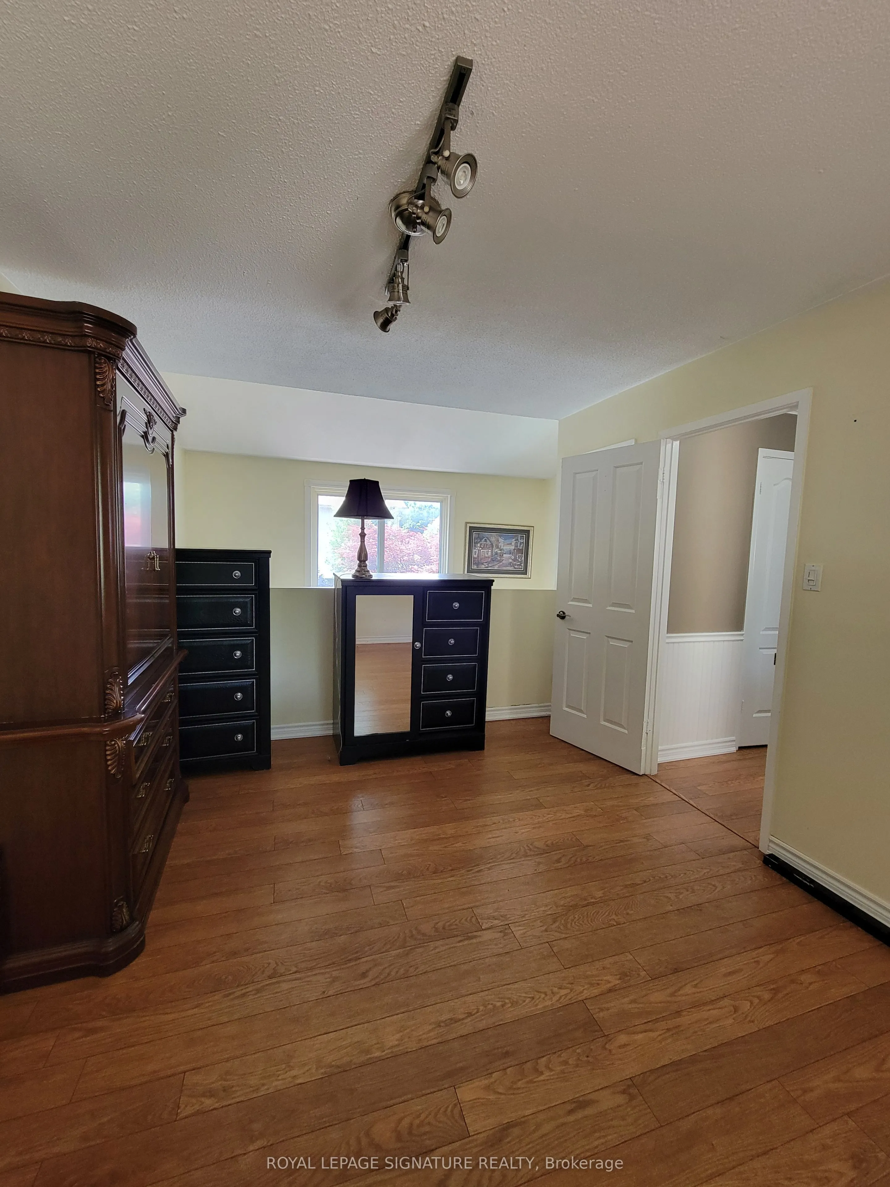 6800 Segovia Road
