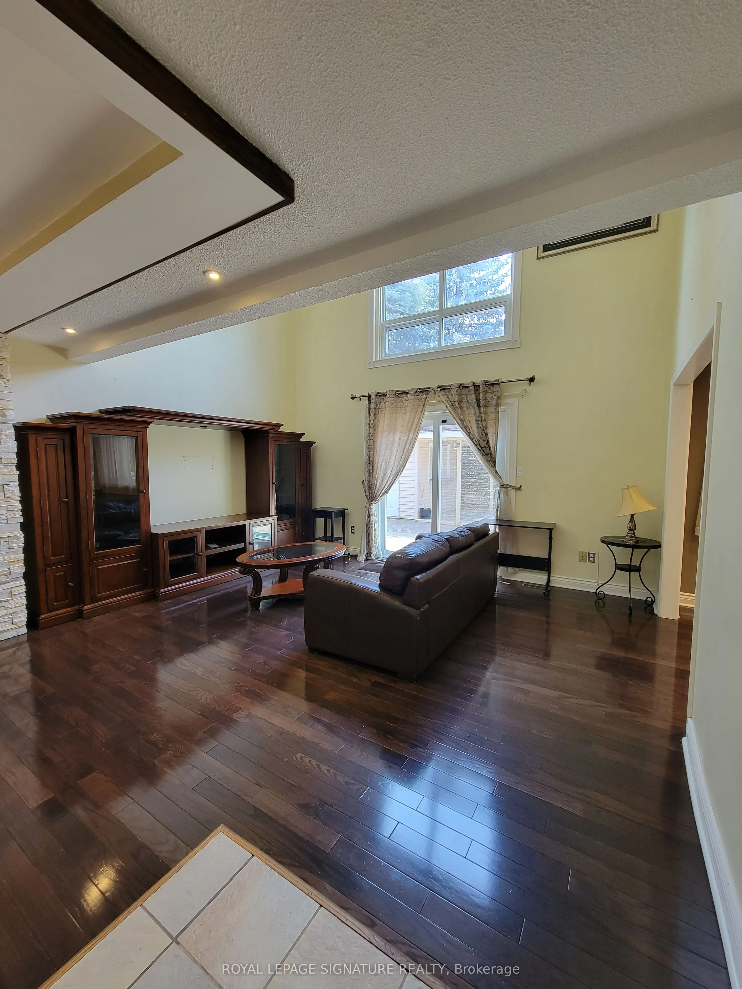 6800 Segovia Road