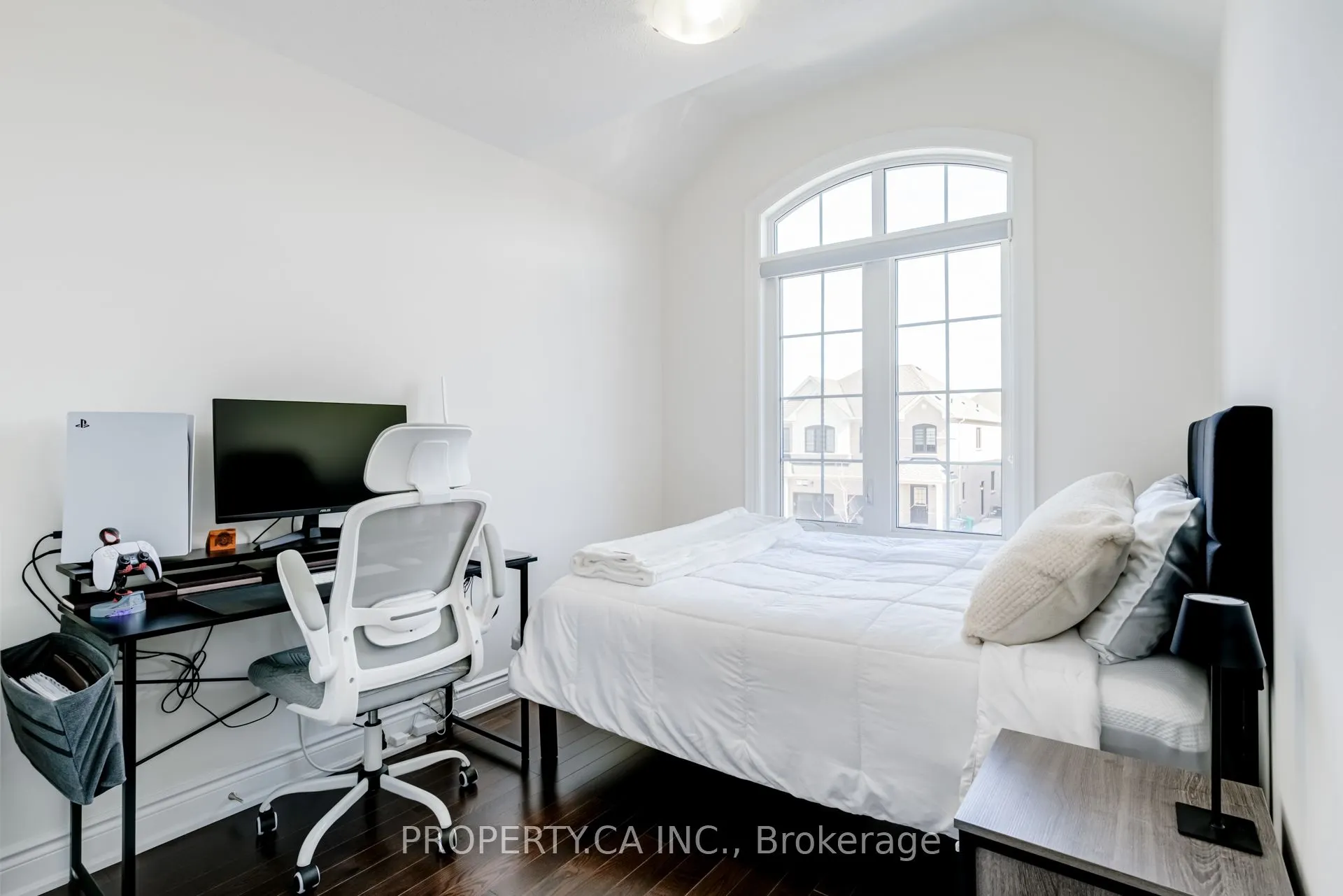 10 Fordham Road