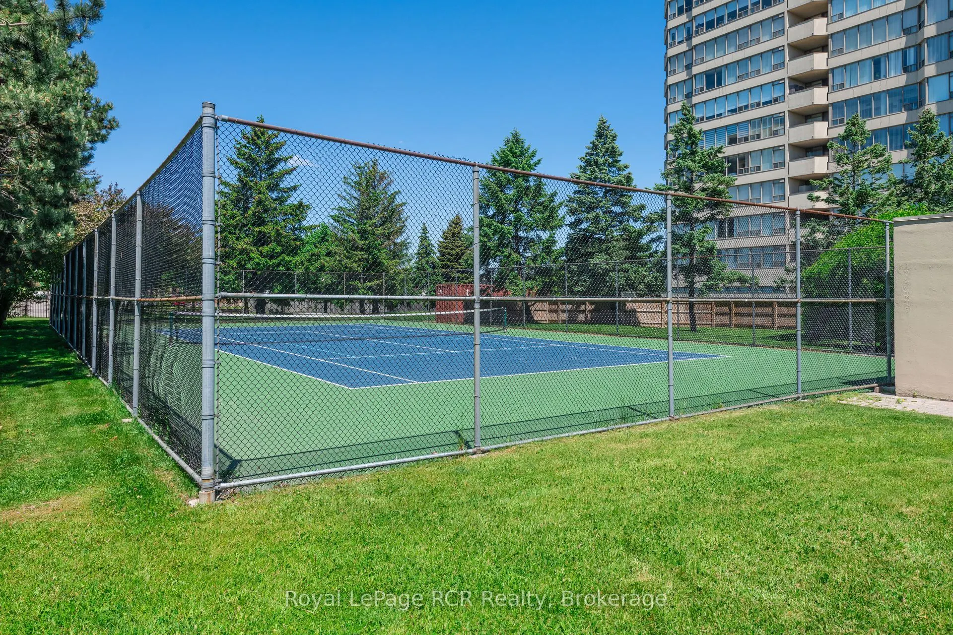 700 Constellation Drive, #209