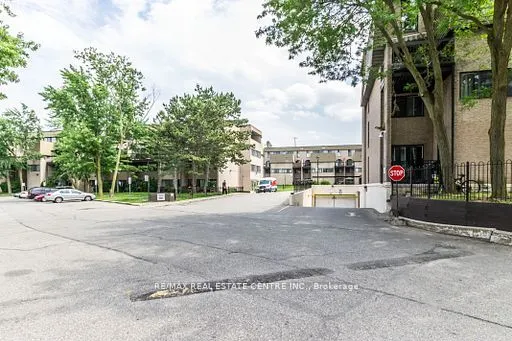 2095 Roche Court, #124