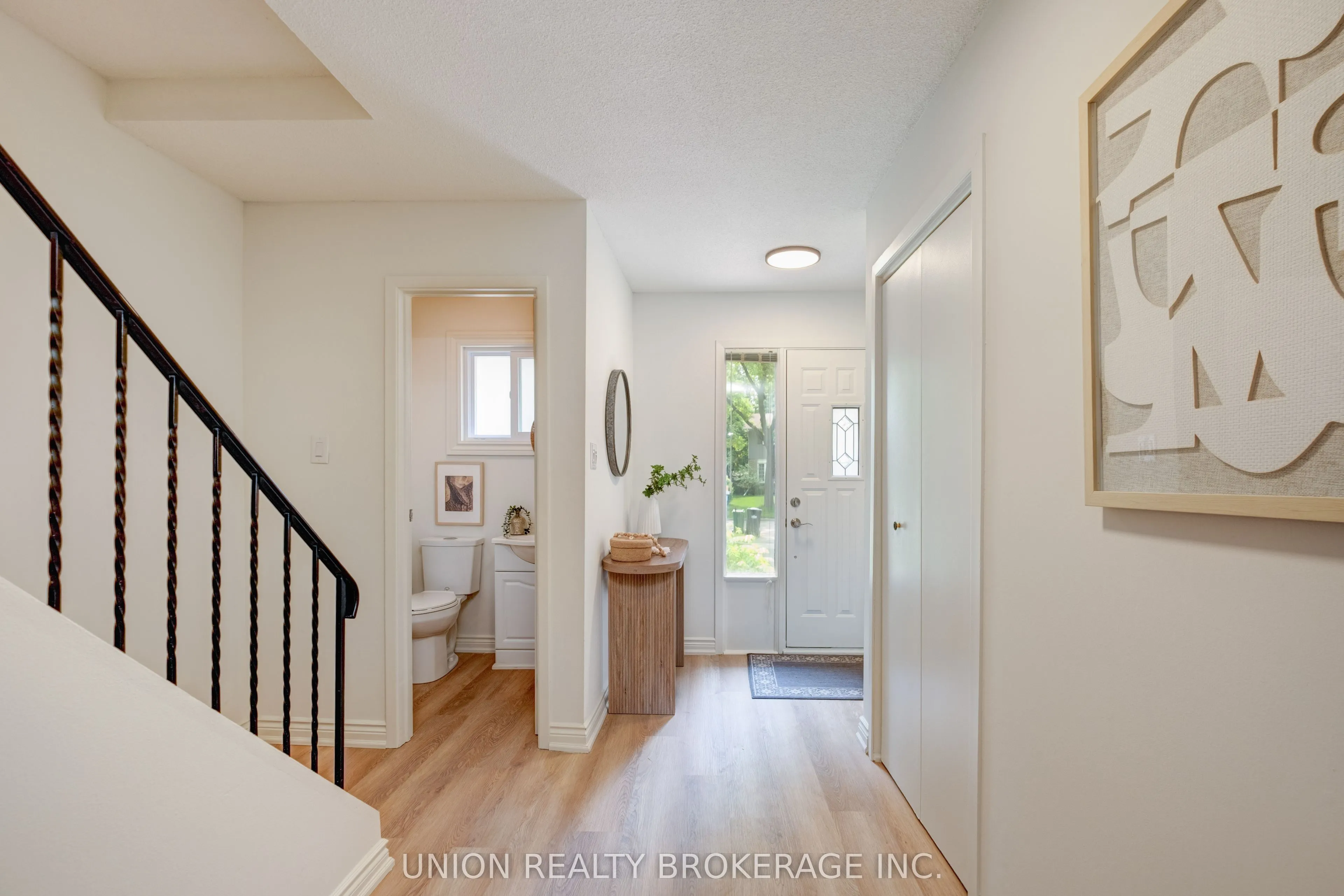 2423 Brasilia Circle