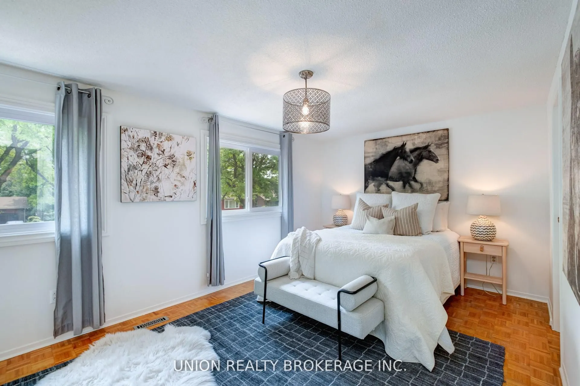 2423 Brasilia Circle