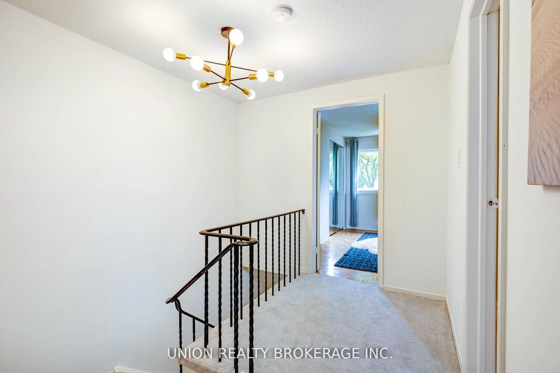 2423 Brasilia Circle