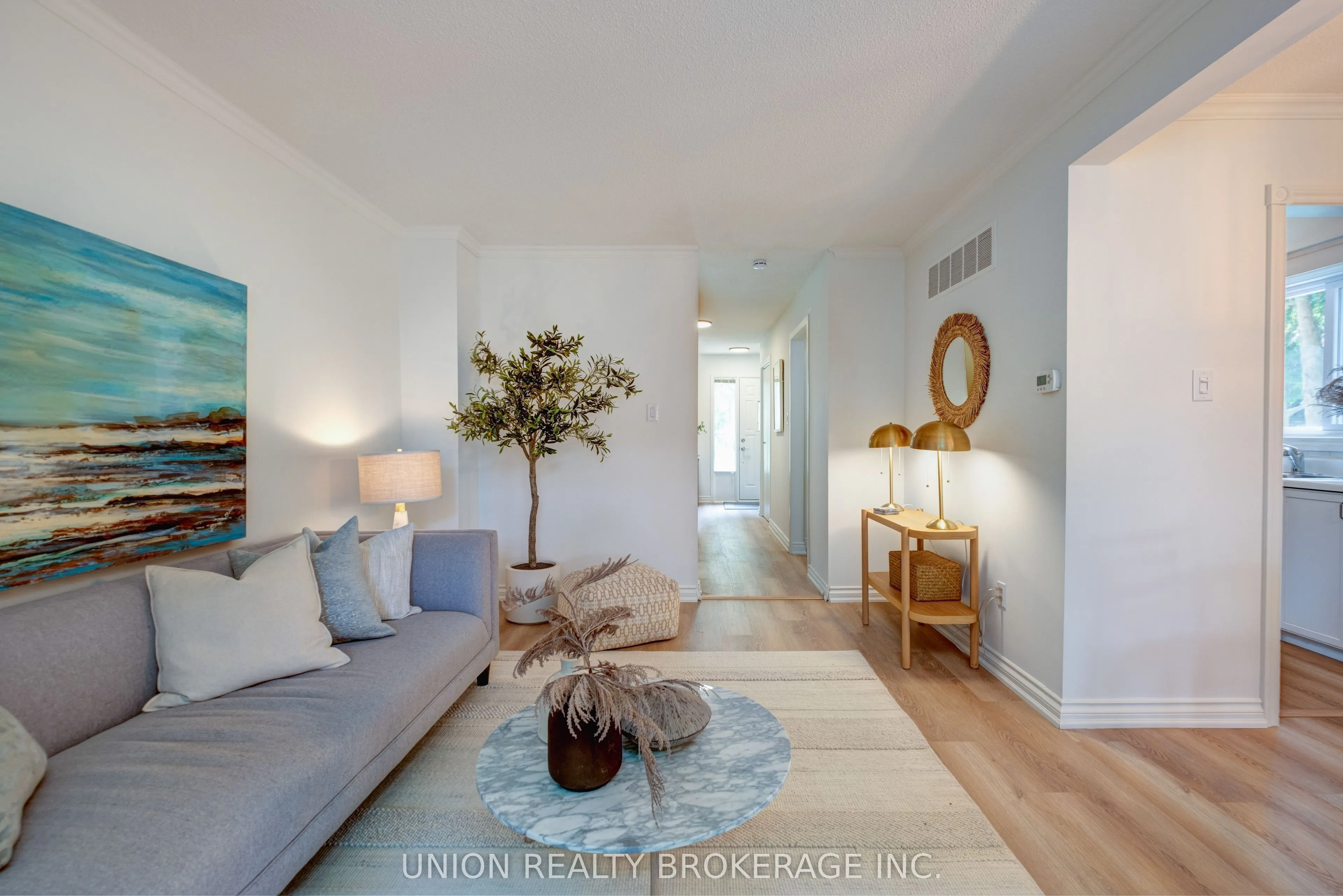 2423 Brasilia Circle