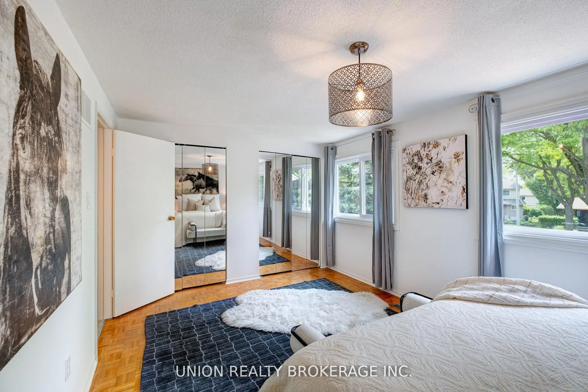 2423 Brasilia Circle