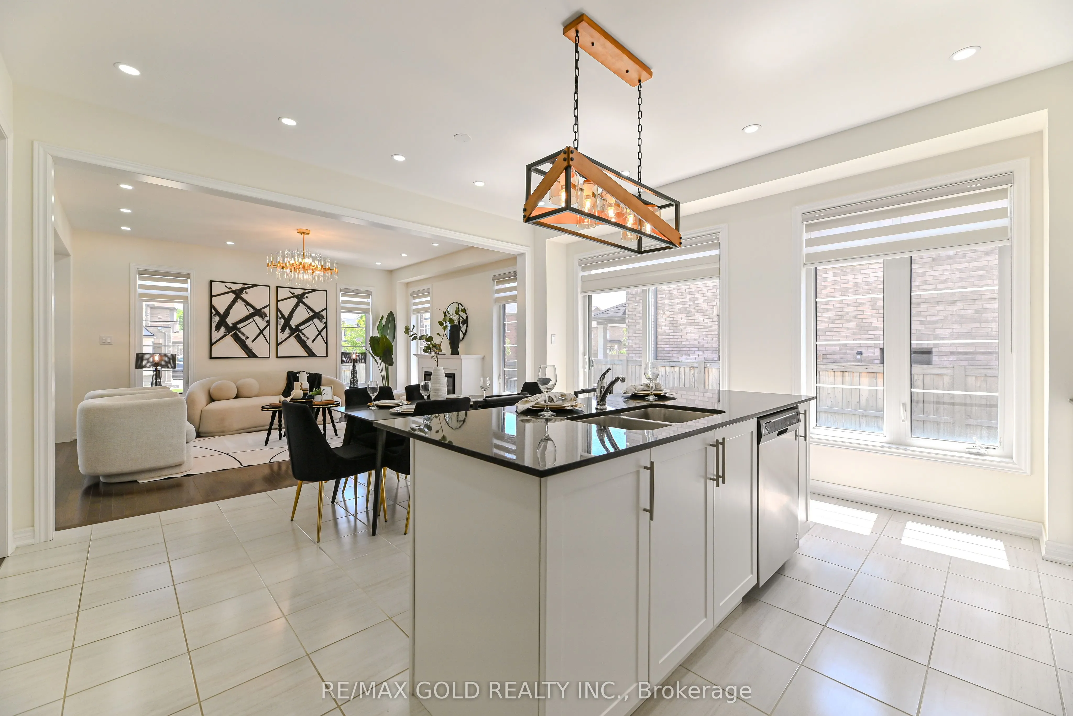 59 Cobriza Crescent