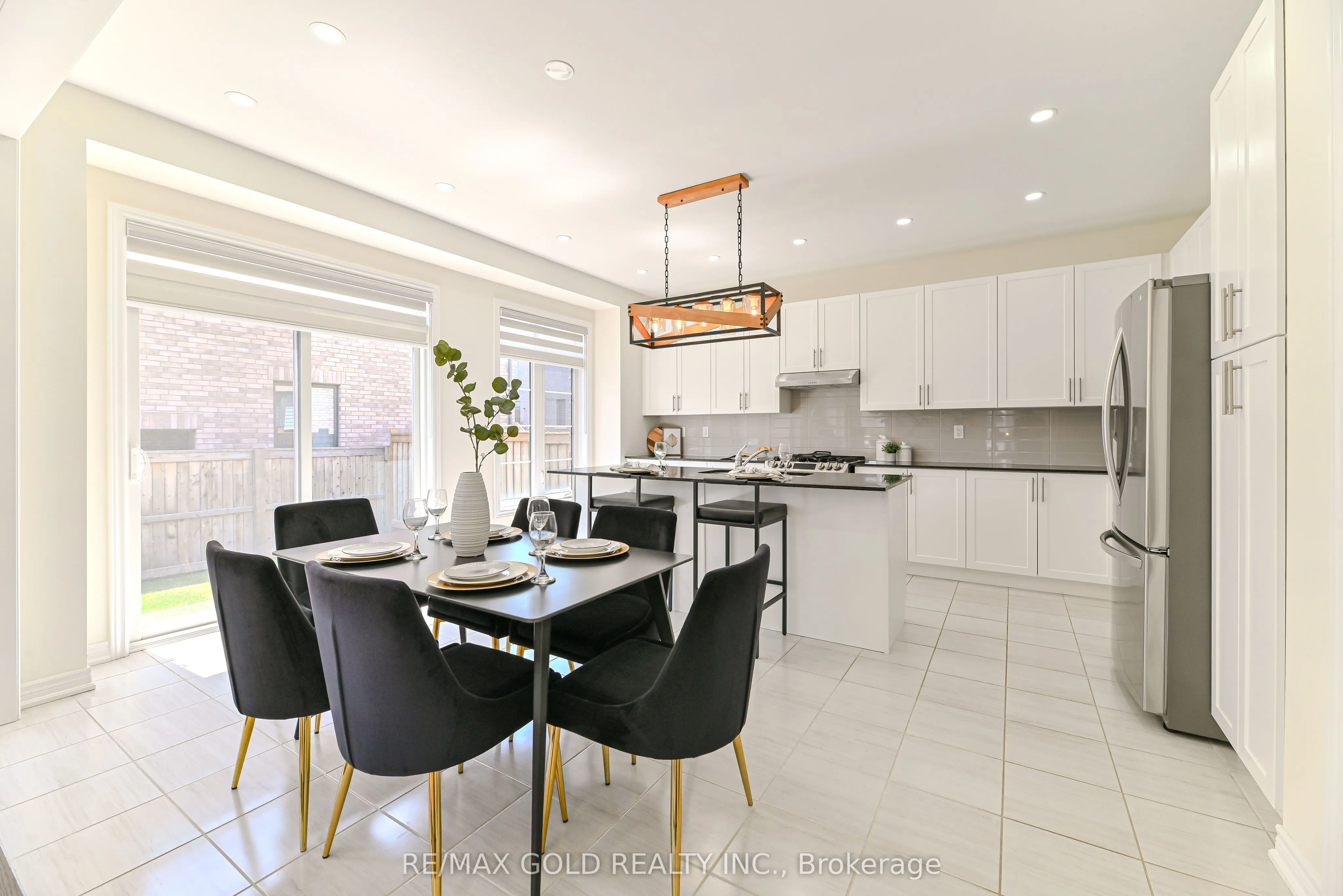 59 Cobriza Crescent