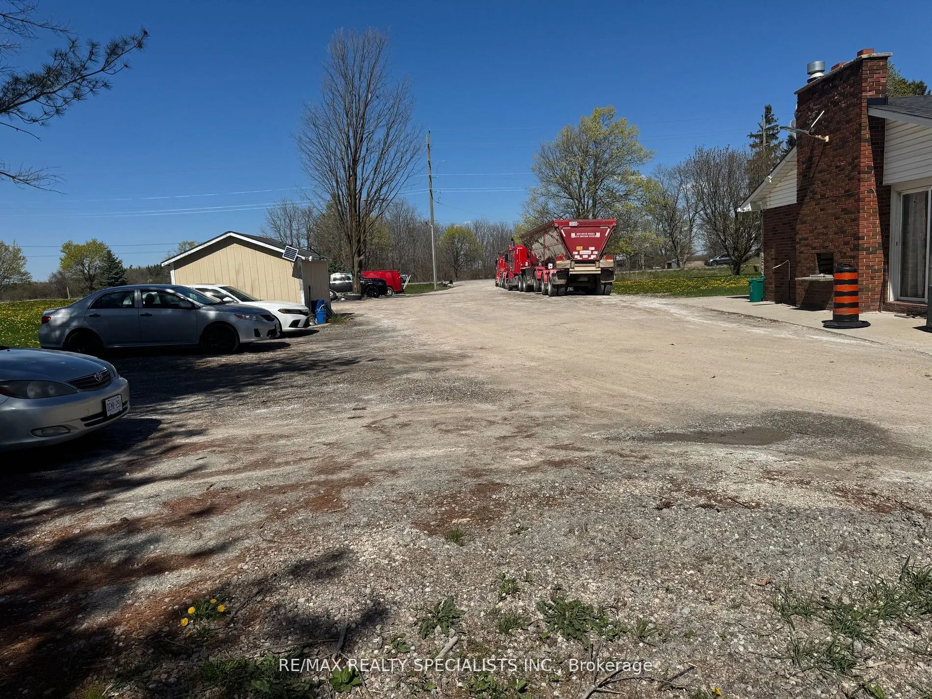 10704 Trafalgar Road