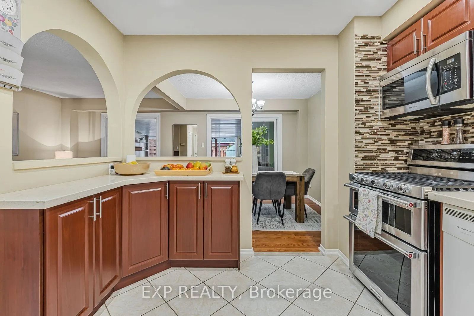 7242 Corrine Crescent
