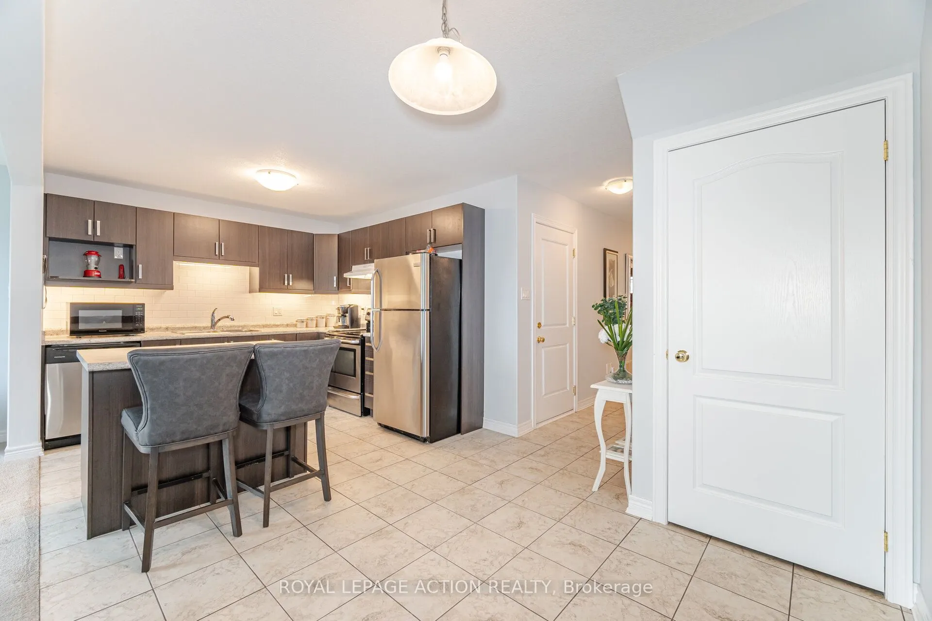 124 Parkinson Crescent, #11