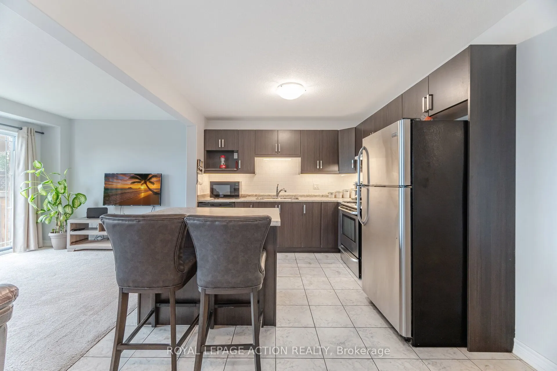 124 Parkinson Crescent, #11