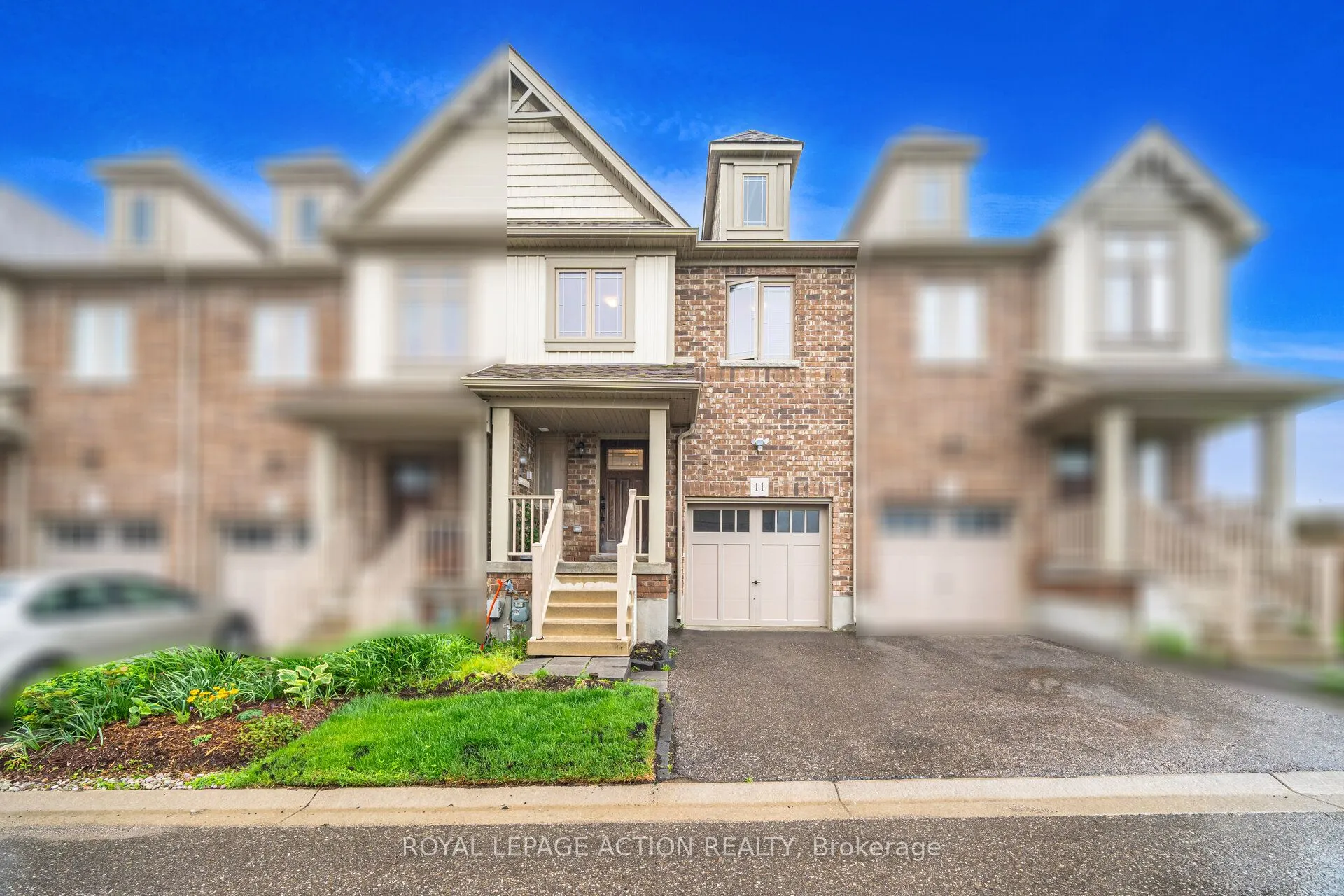124 Parkinson Crescent, #11