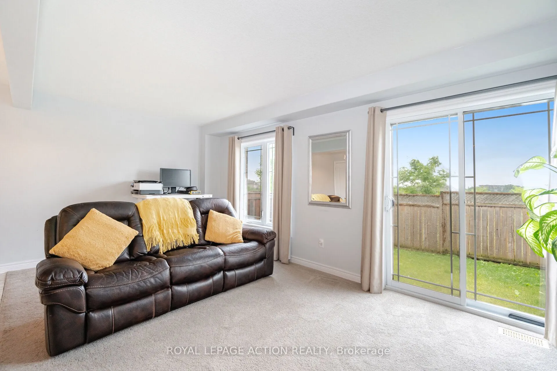 124 Parkinson Crescent, #11