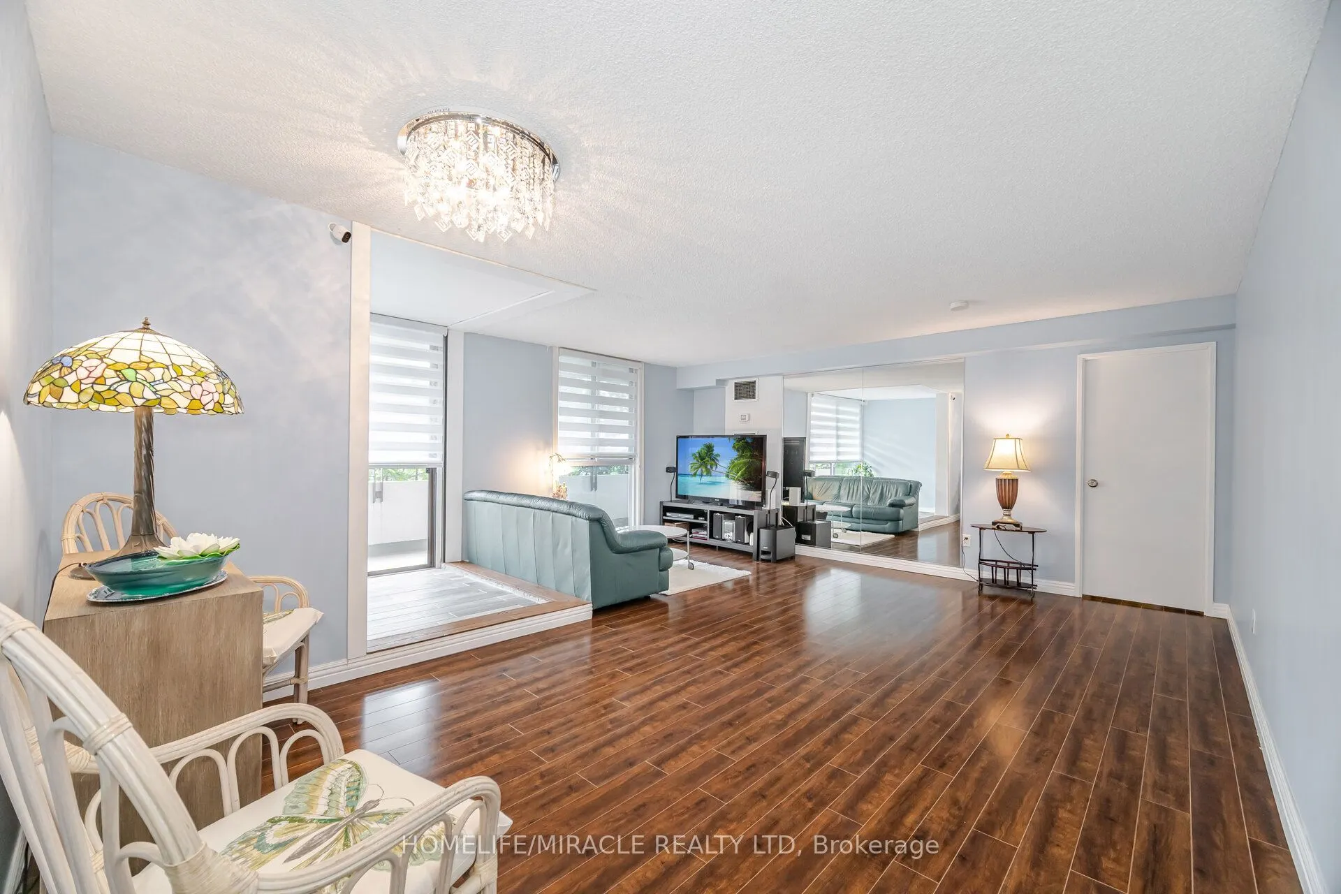 1320 Mississauga valley Boulevard, #515