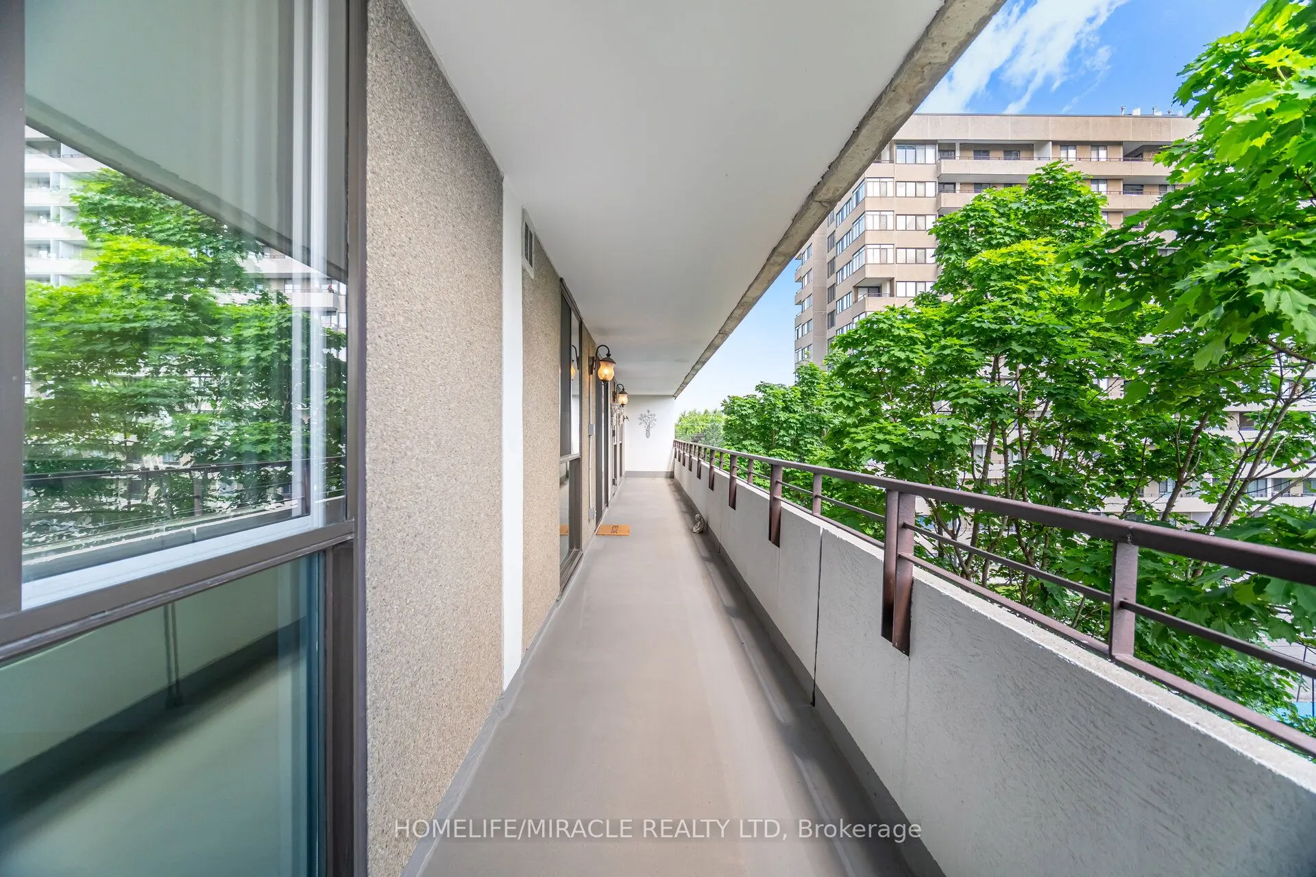 1320 Mississauga valley Boulevard, #515