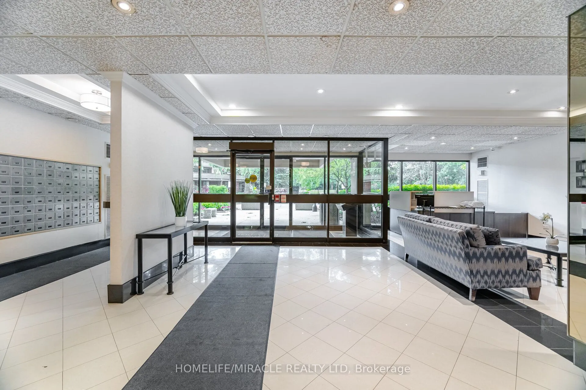 1320 Mississauga valley Boulevard, #515