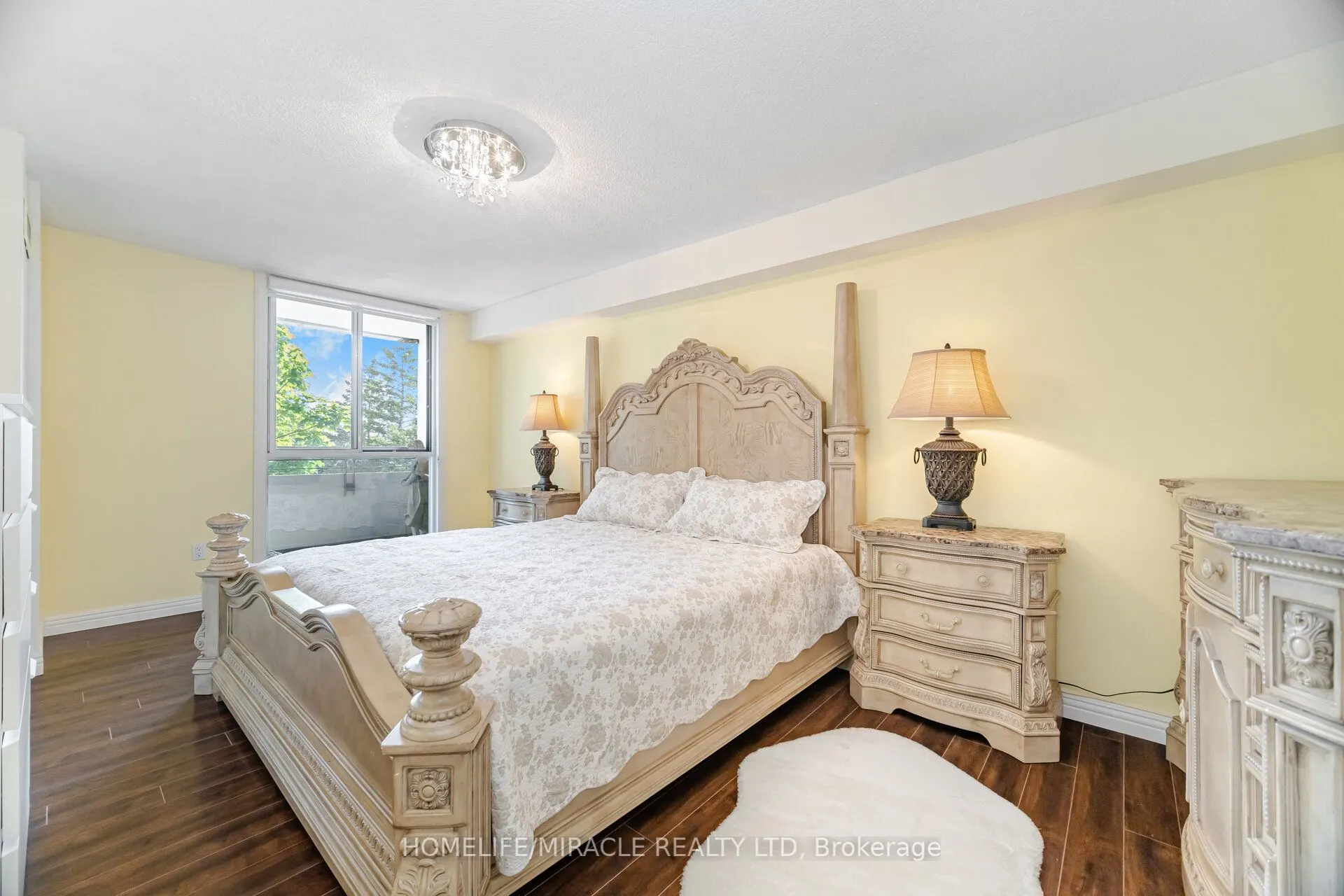 1320 Mississauga valley Boulevard, #515