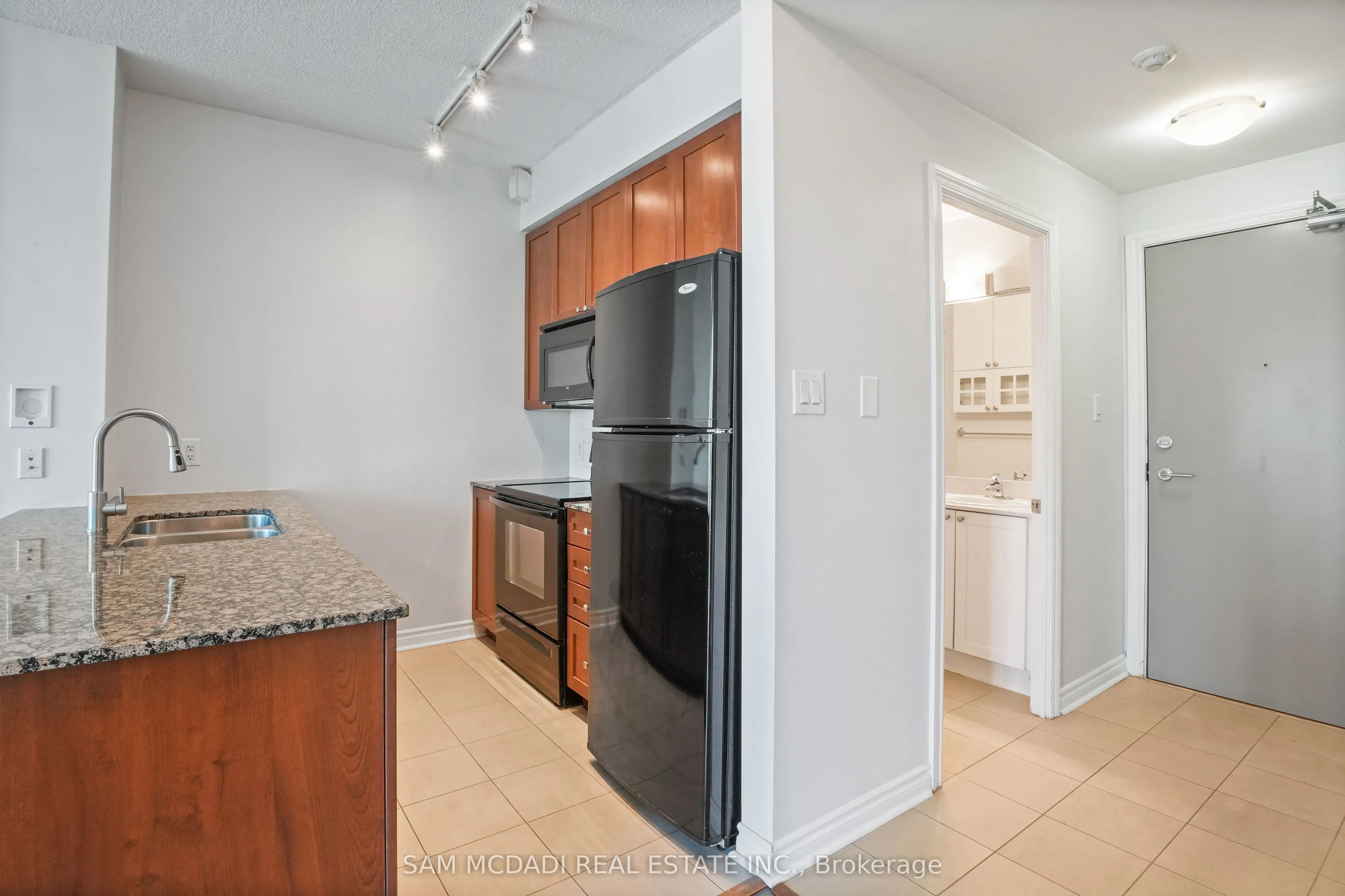 3525 Kariya Drive, #710