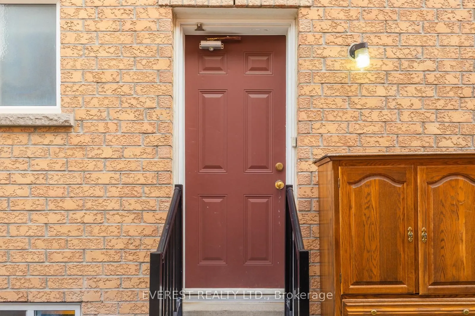 5172 Nestling Grove