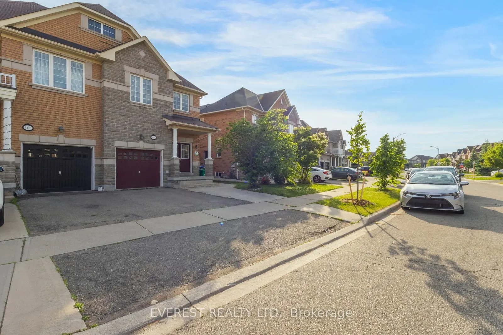 5172 Nestling Grove
