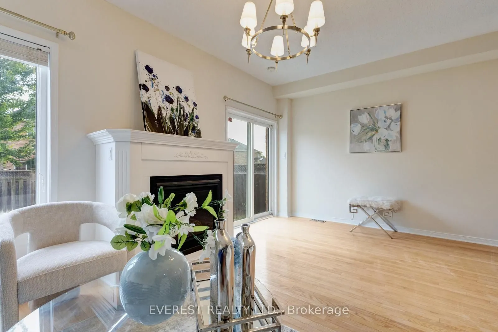 5172 Nestling Grove