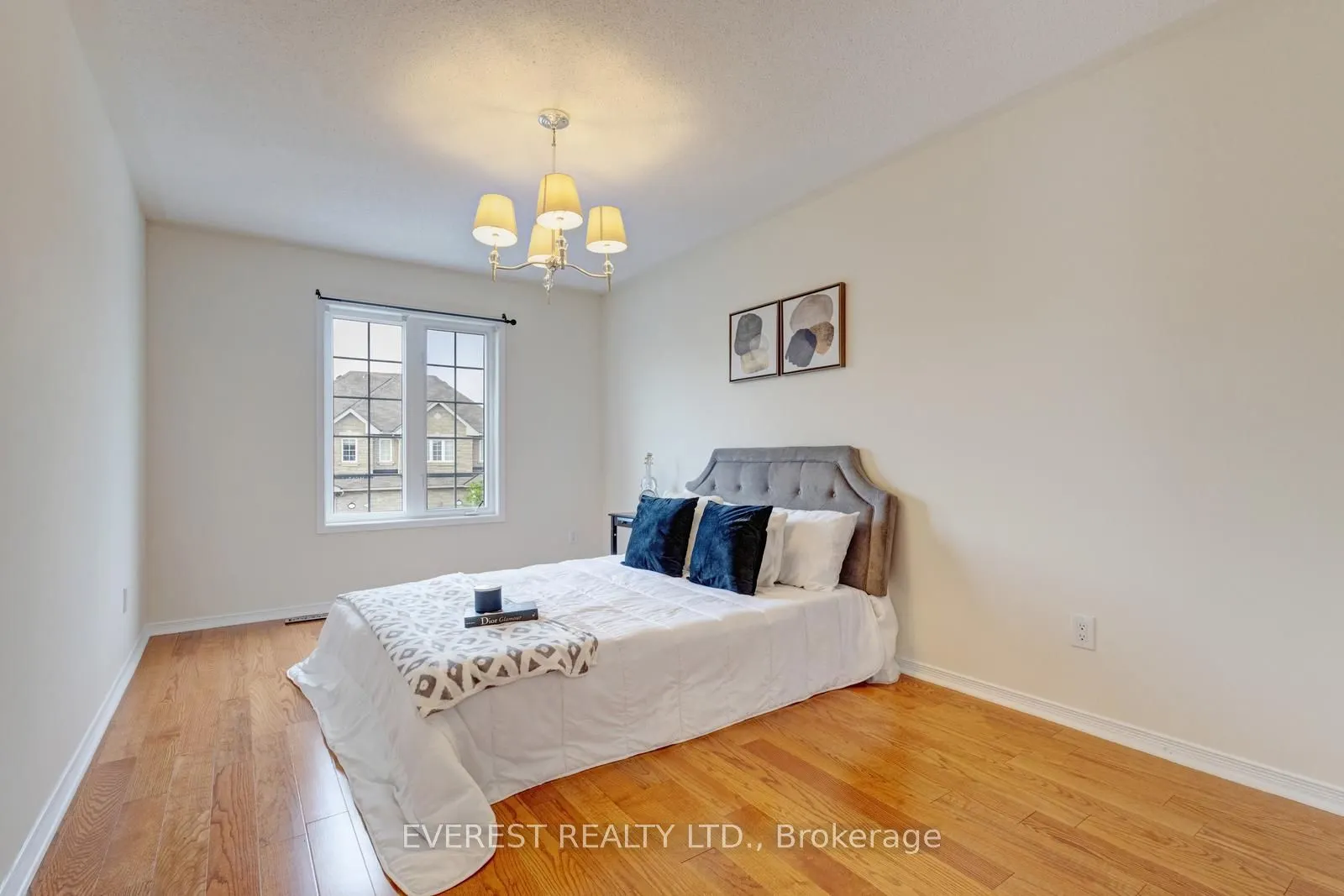 5172 Nestling Grove