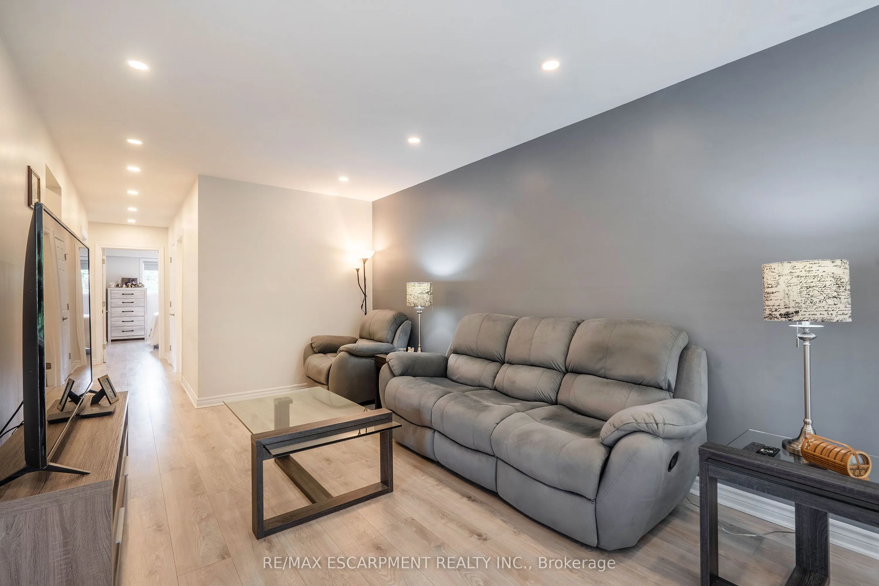1496 Tyneburn Crescent