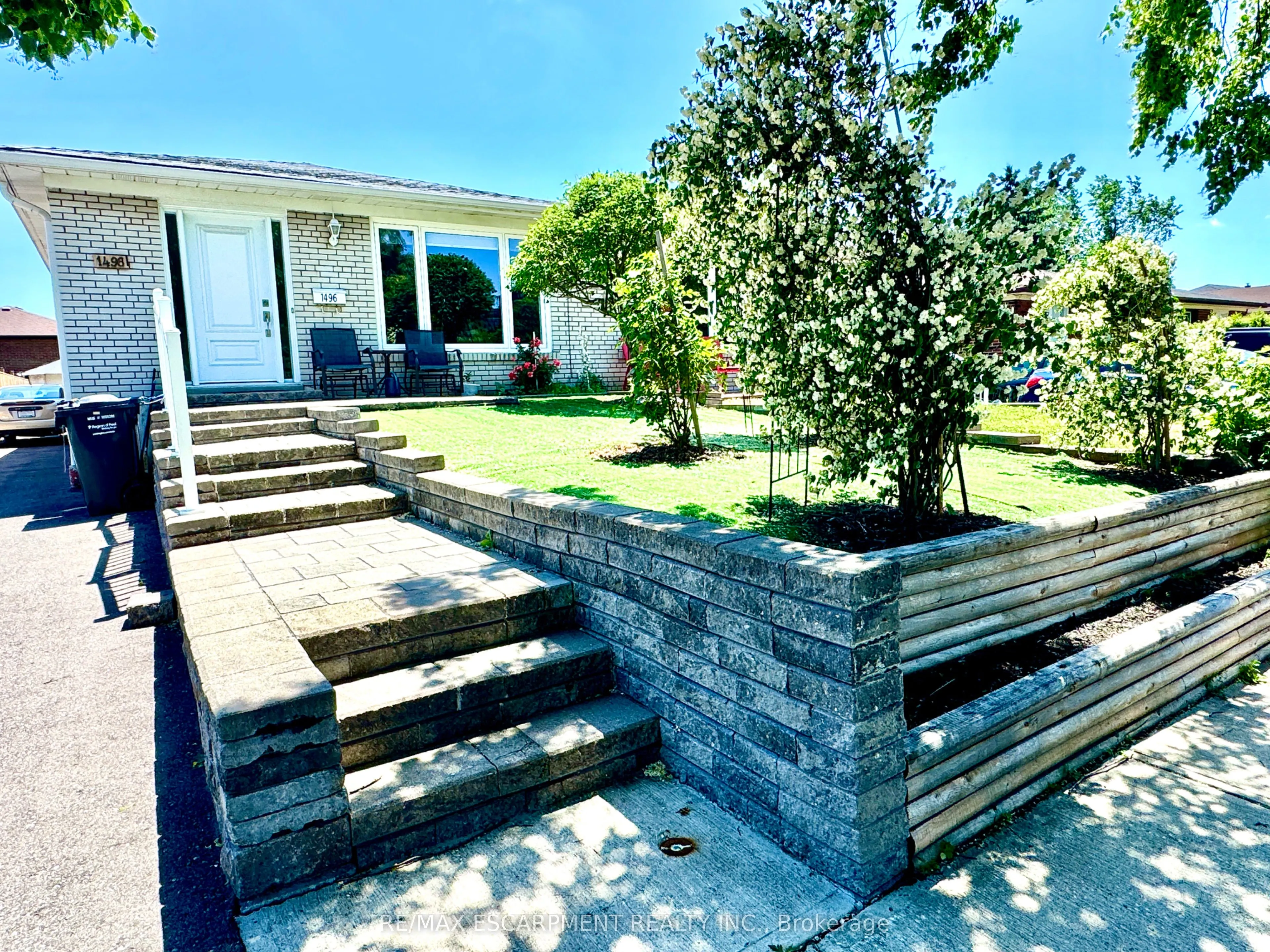 1496 Tyneburn Crescent