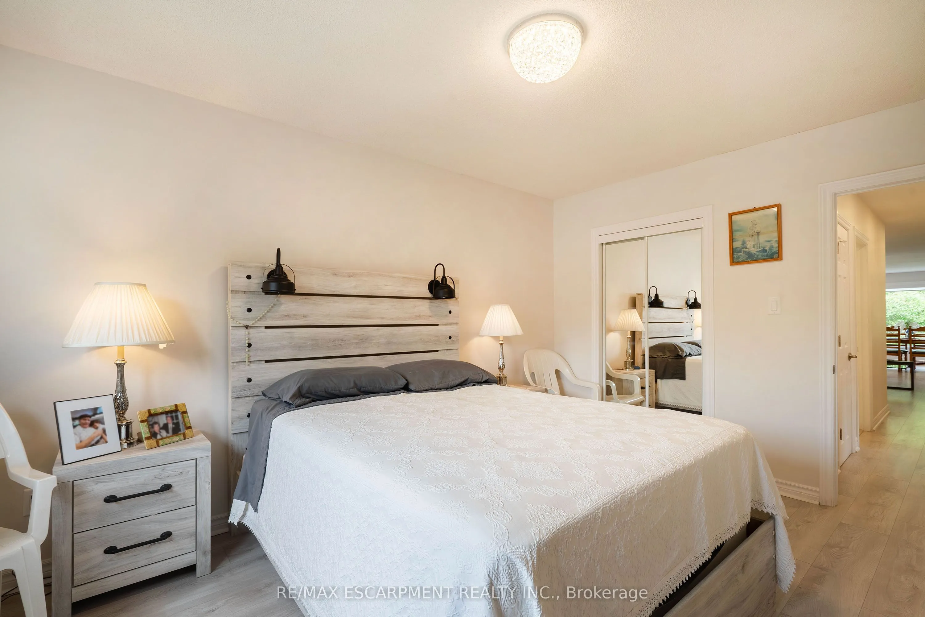 1496 Tyneburn Crescent