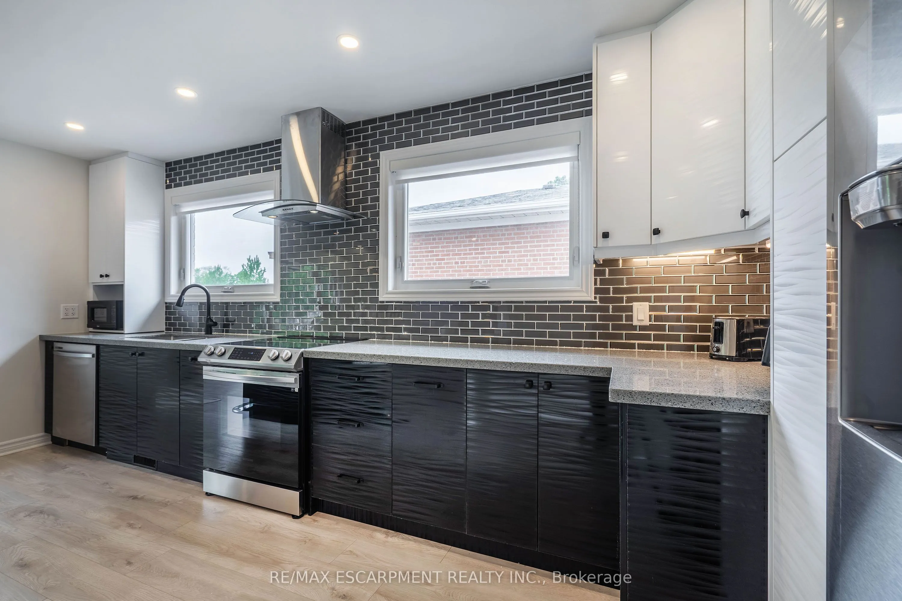 1496 Tyneburn Crescent