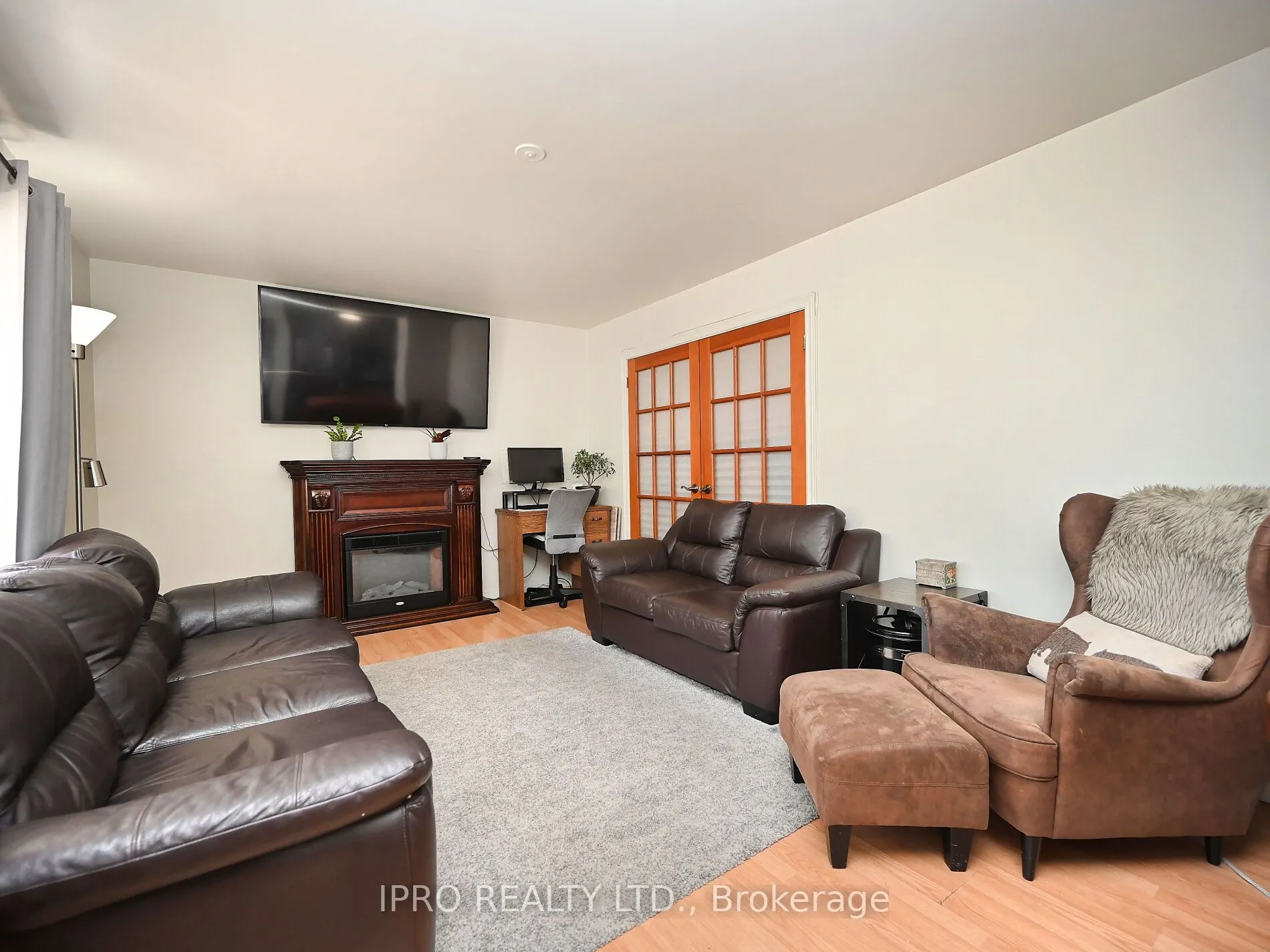 13 Avon Park Drive