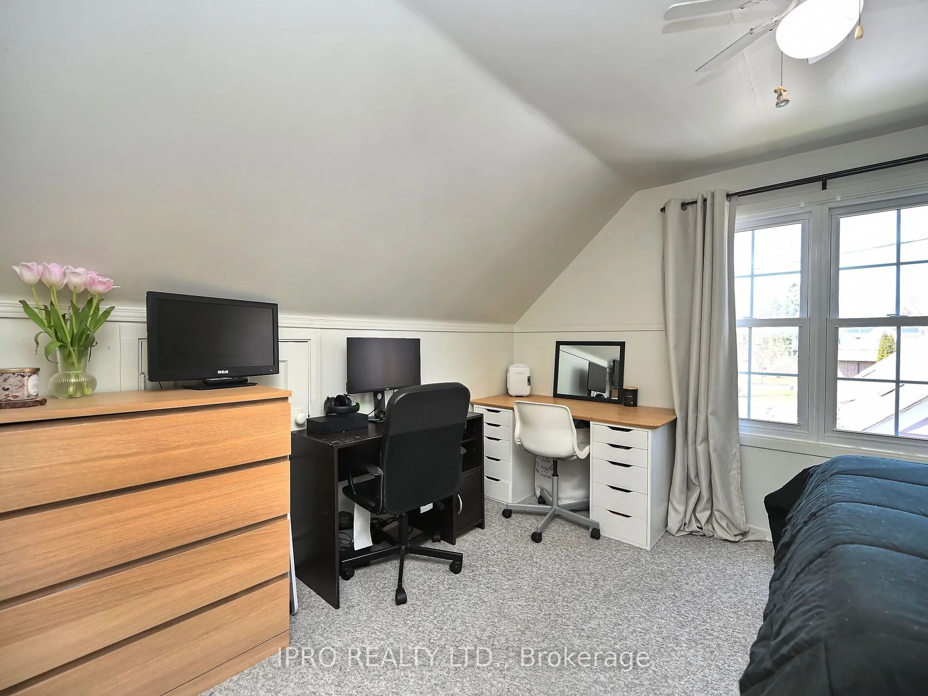 13 Avon Park Drive