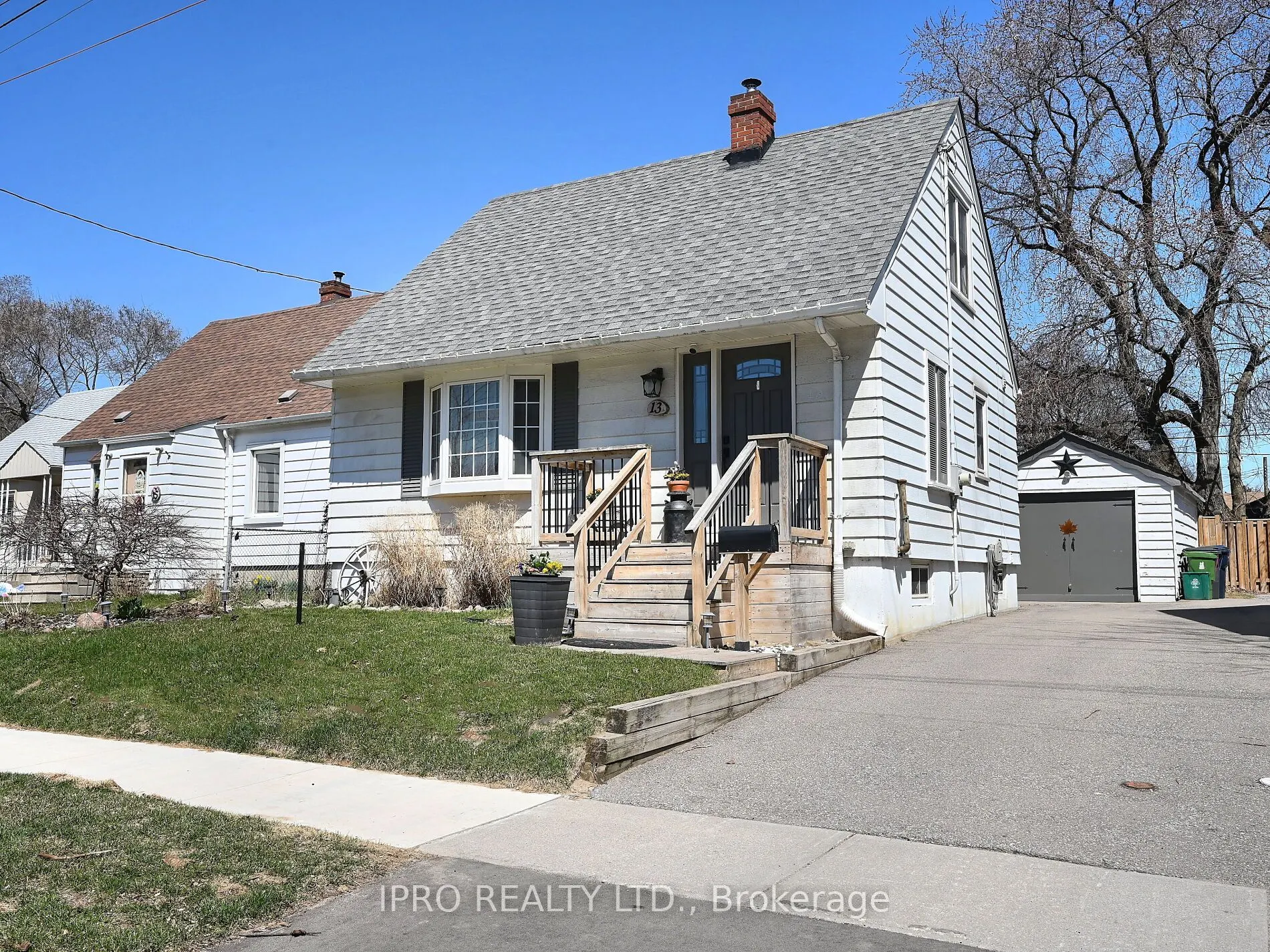 13 Avon Park Drive