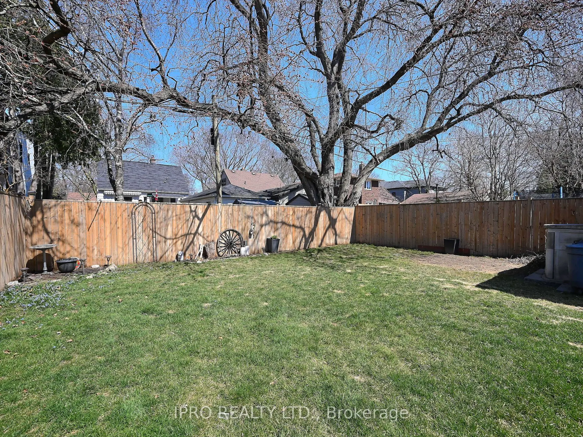 13 Avon Park Drive