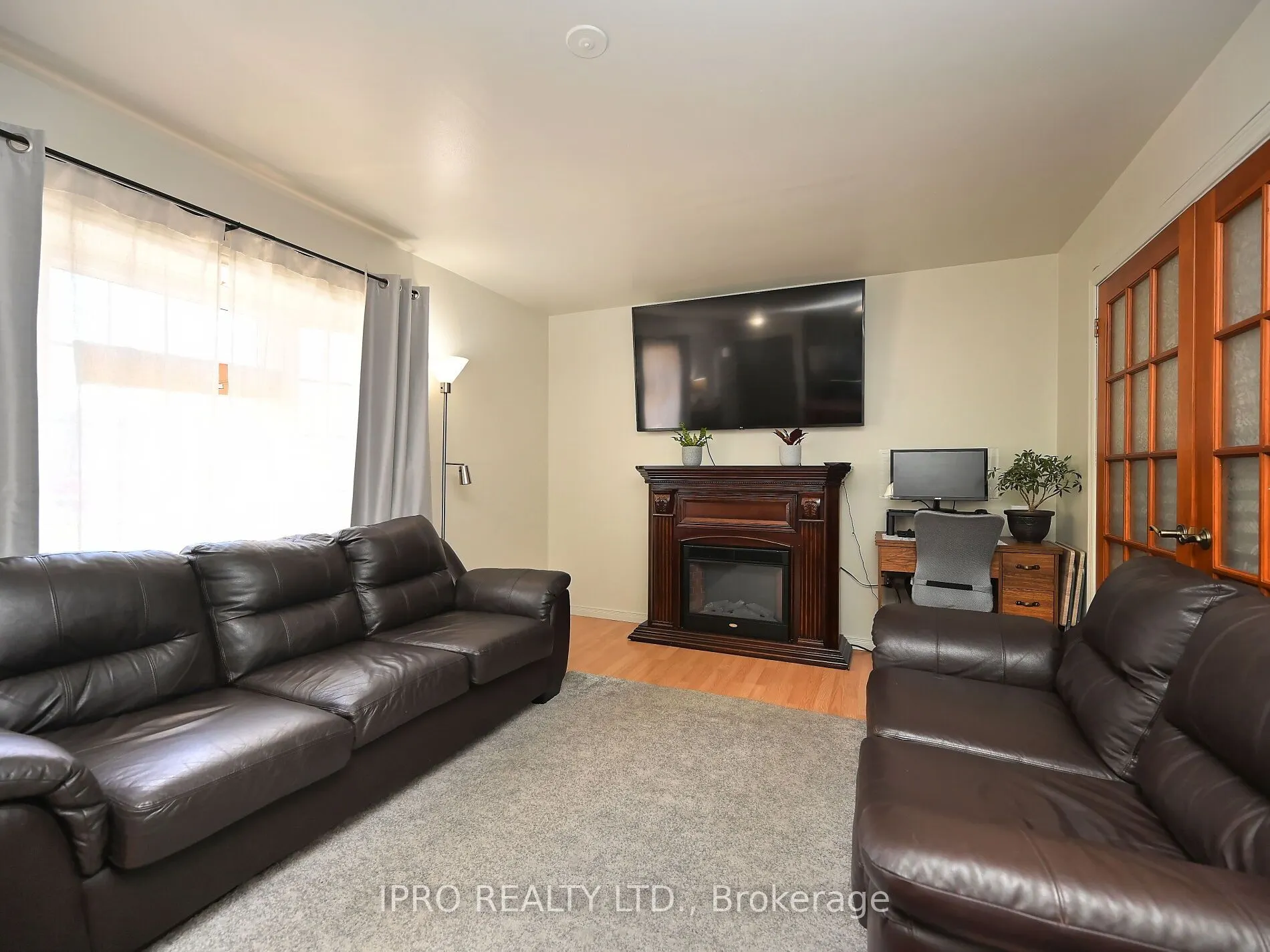 13 Avon Park Drive