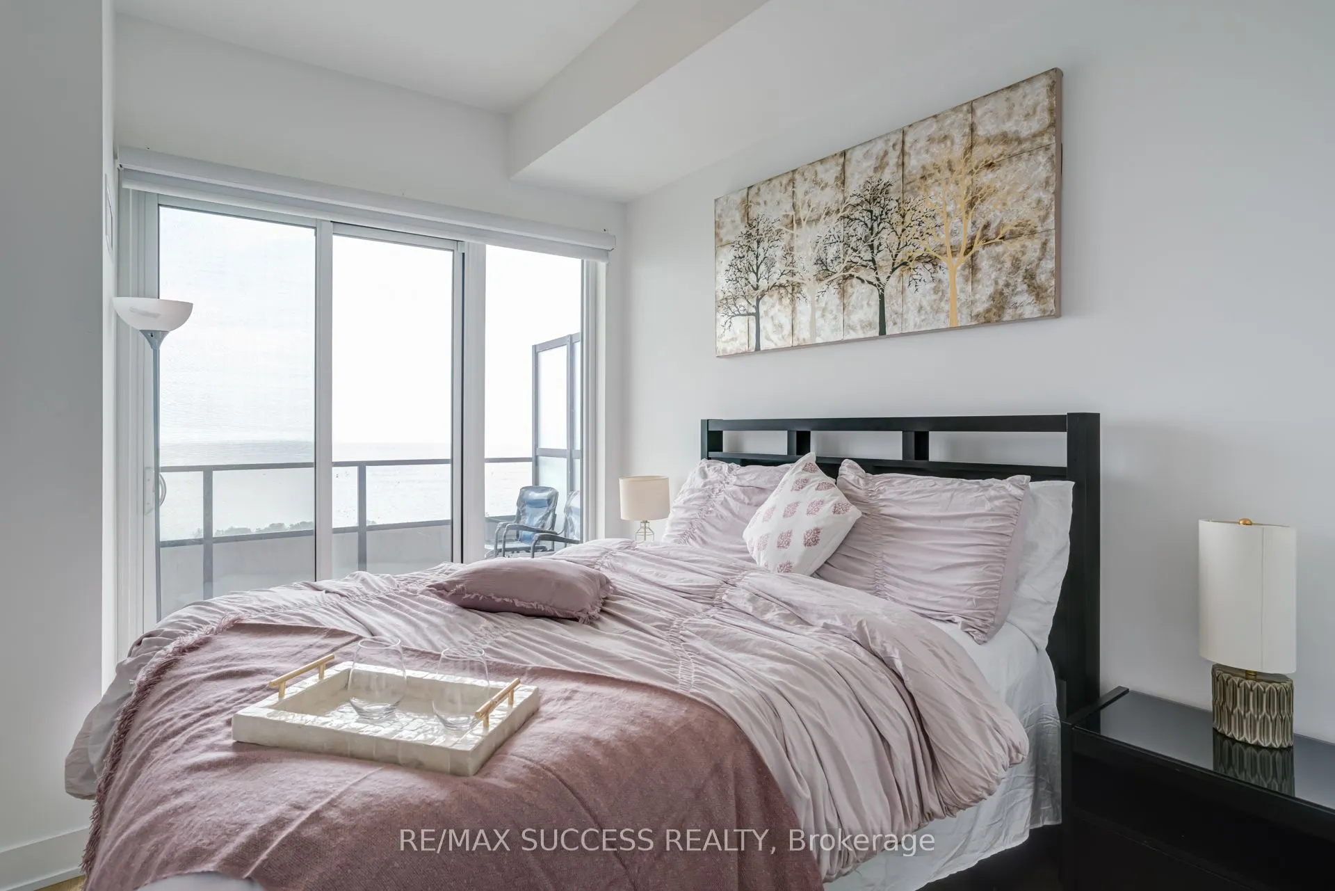 20 Shore breeze Avenue, #1807