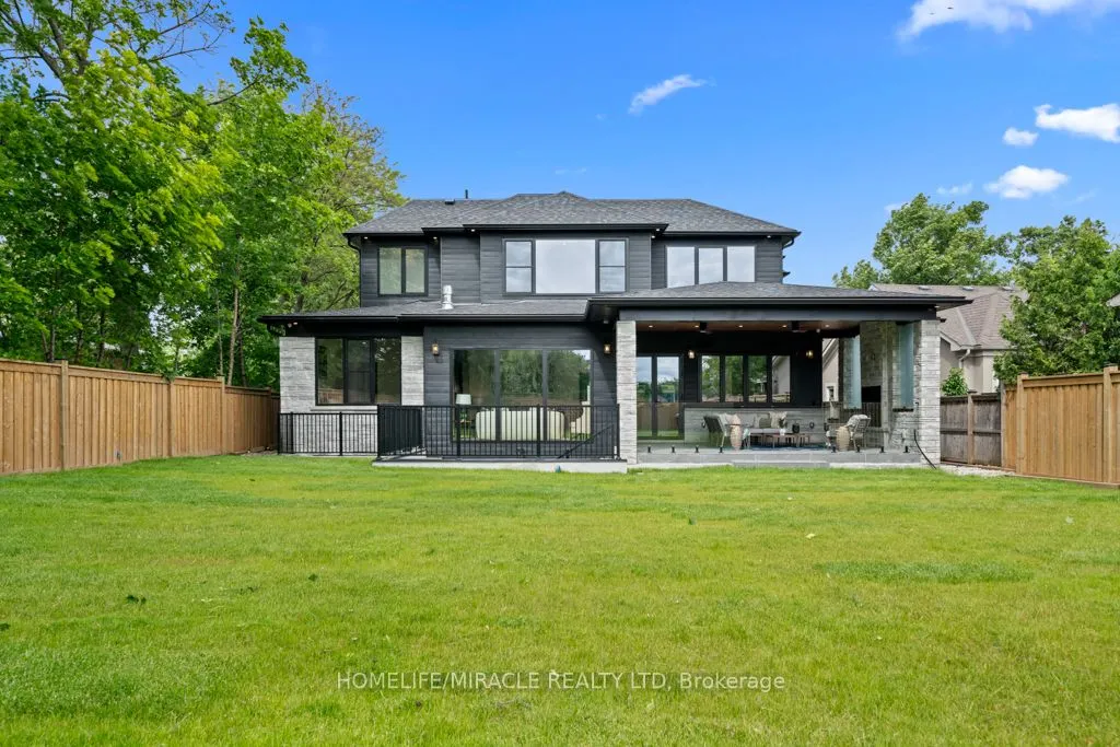 282 Maurice Drive