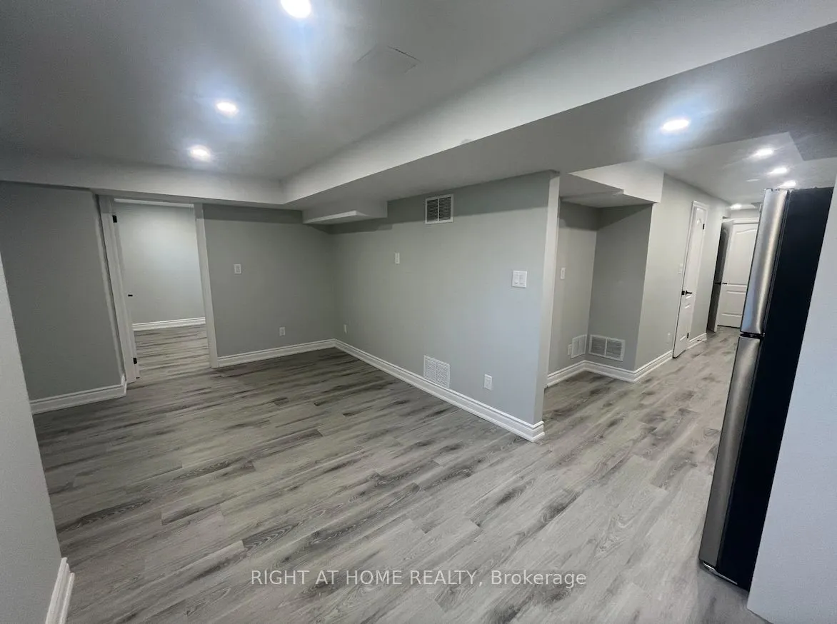 22 Amboise Crescent, #Basement